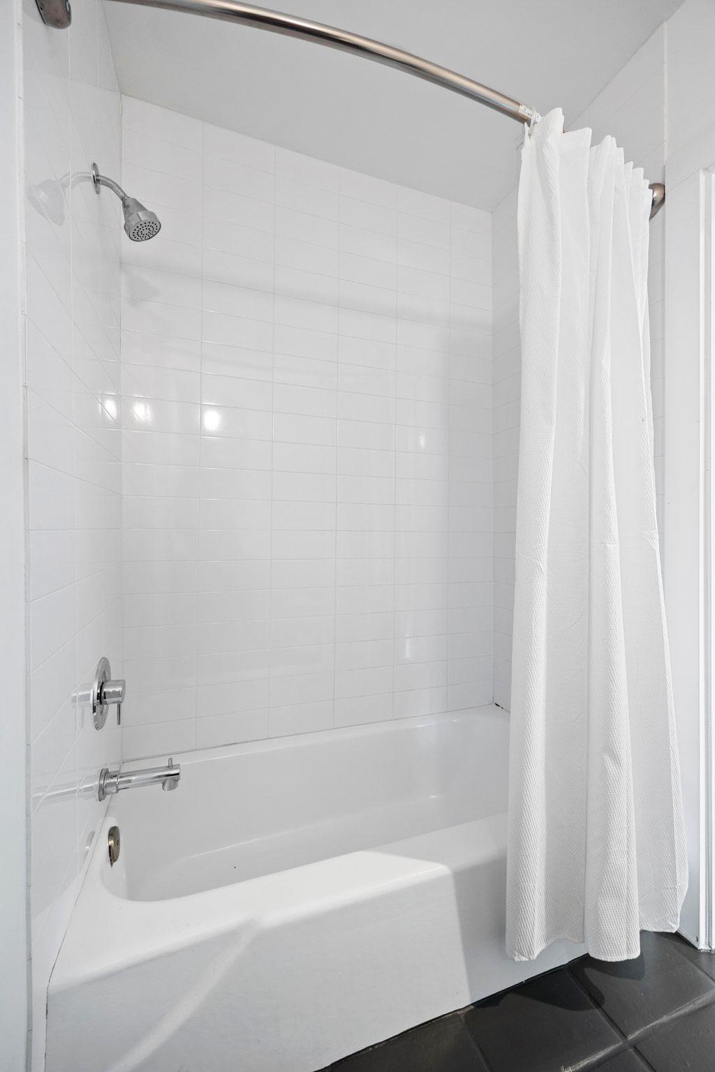 1200 Enfield Rd # 205, Austin, TX 78703