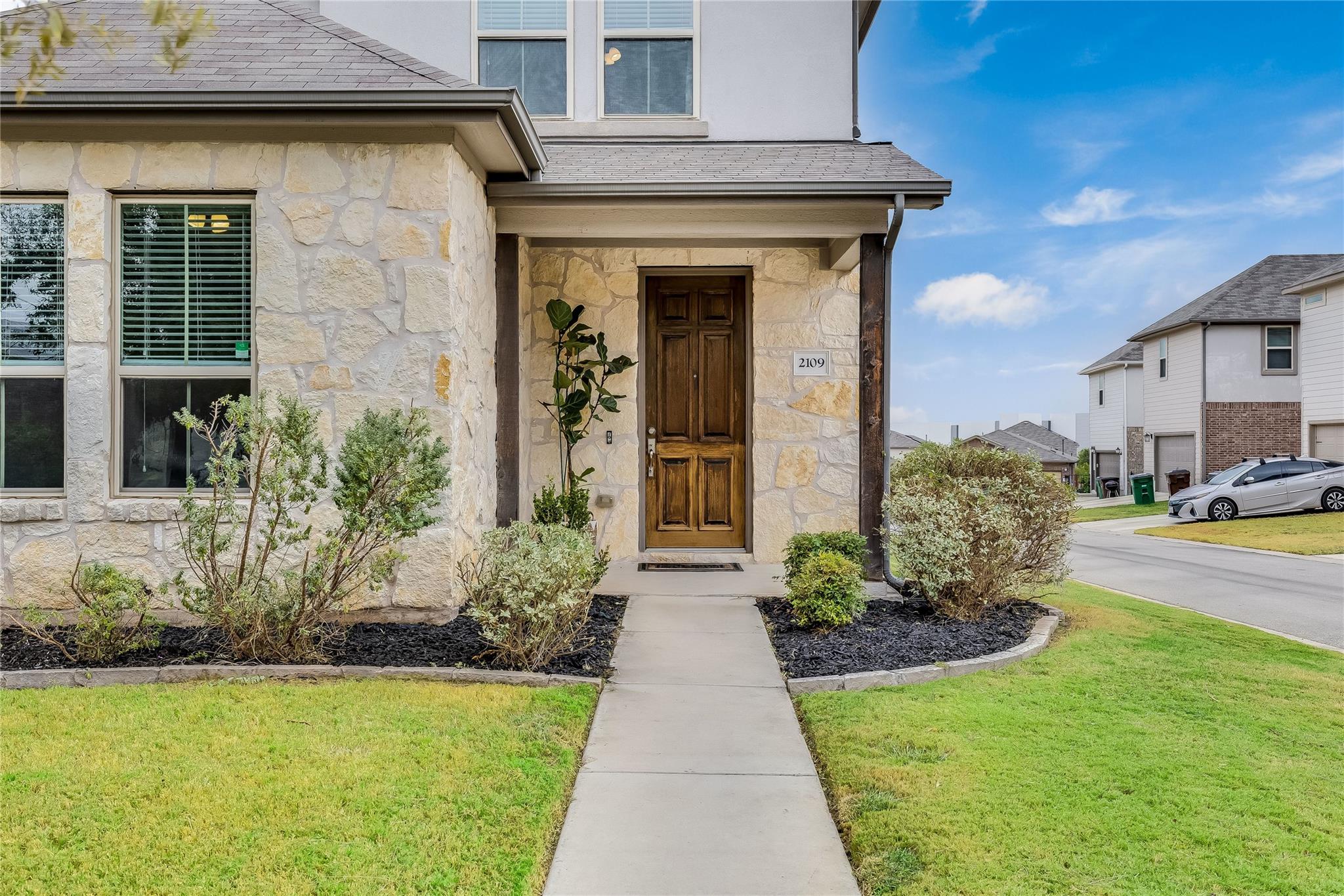 2109 Hat Bender Loop, Round Rock, TX 78664