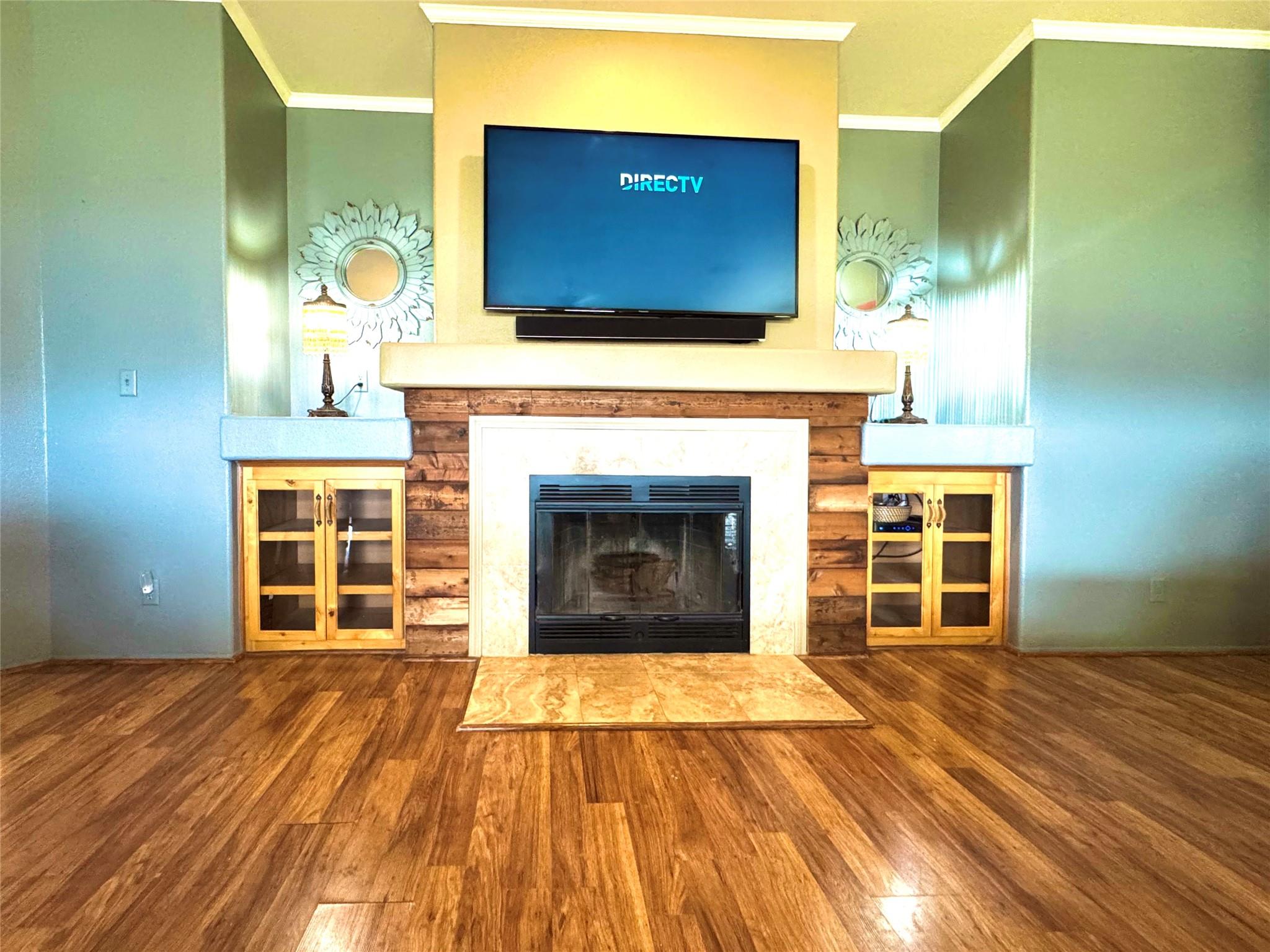 674 County Road 447, Waelder, TX 78959