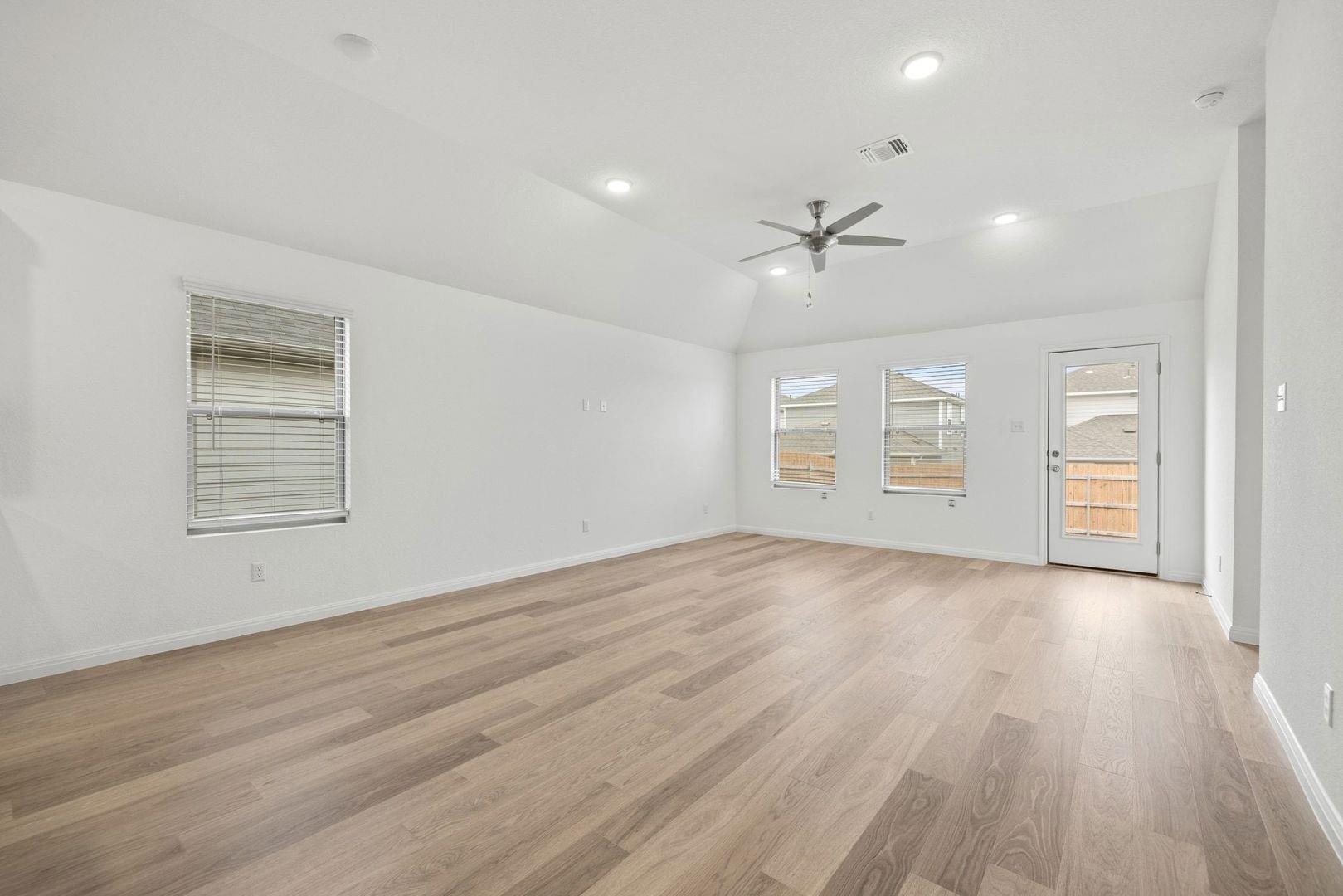 222 Spirit St, Elgin, TX 78621