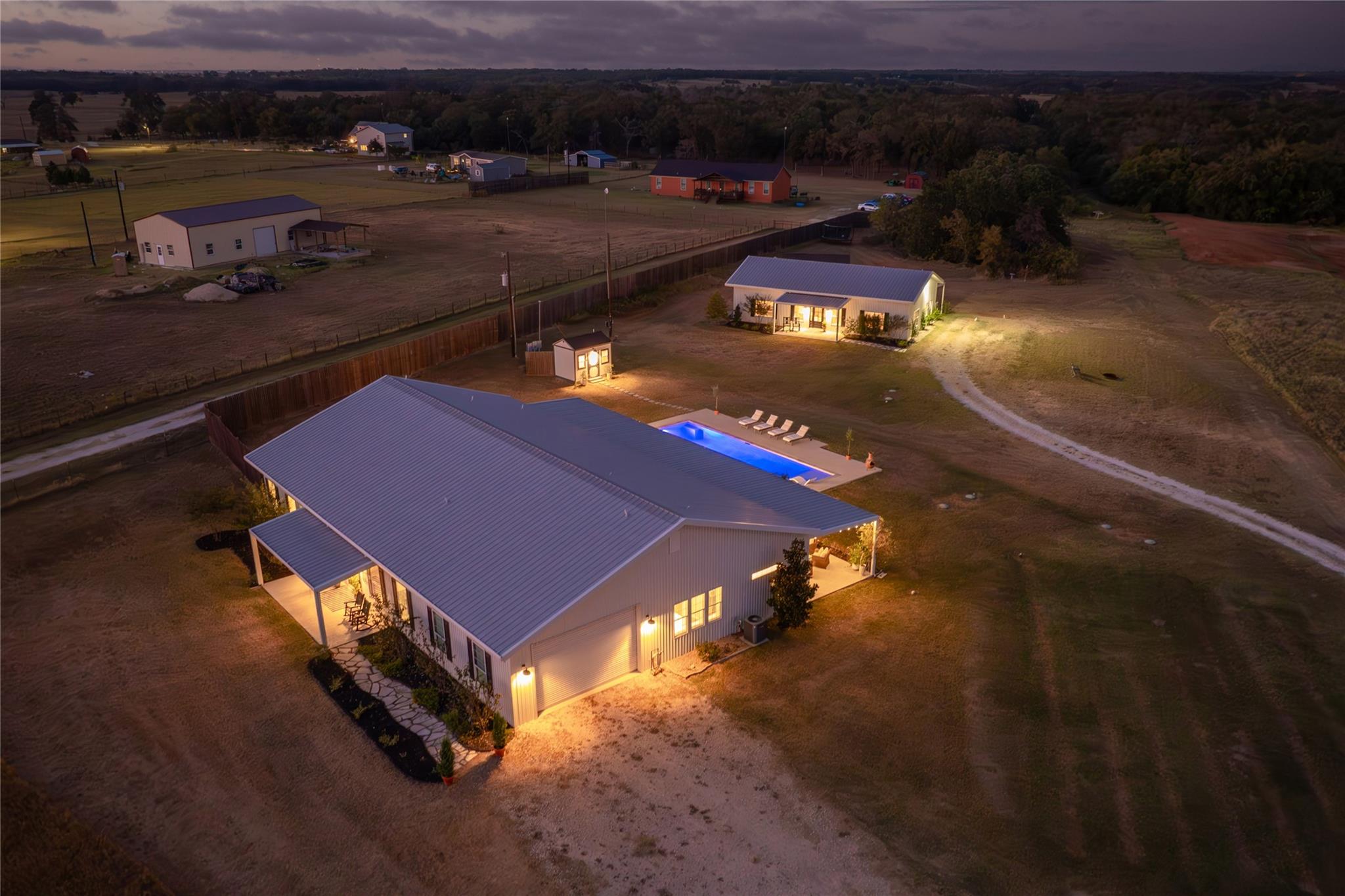 1995 County Road 475, Thrall, TX 76578