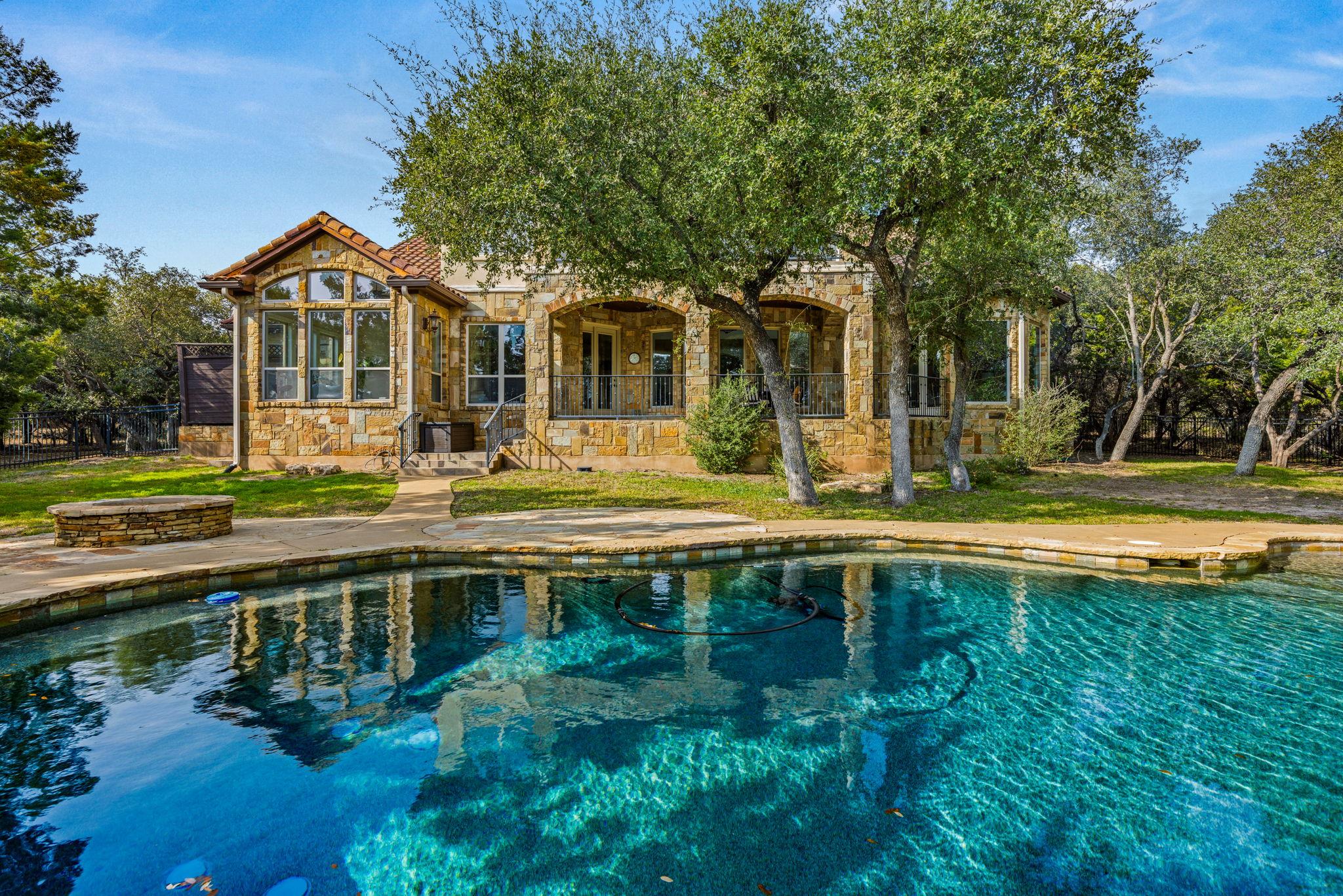 7409 Lantern View Dr, Jonestown, TX 78645