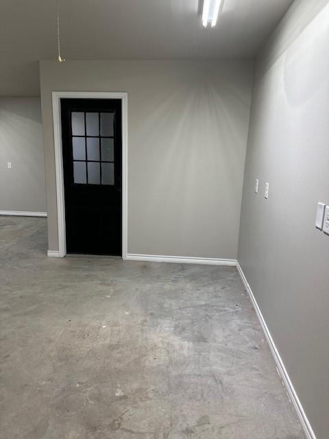 914 Caldwell St, Lexington, TX 78947