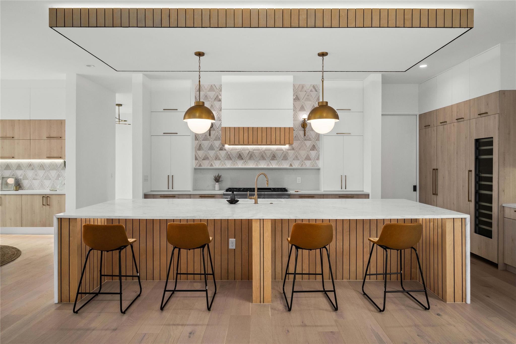 2401 Oakhaven Cir, Austin, TX 78704