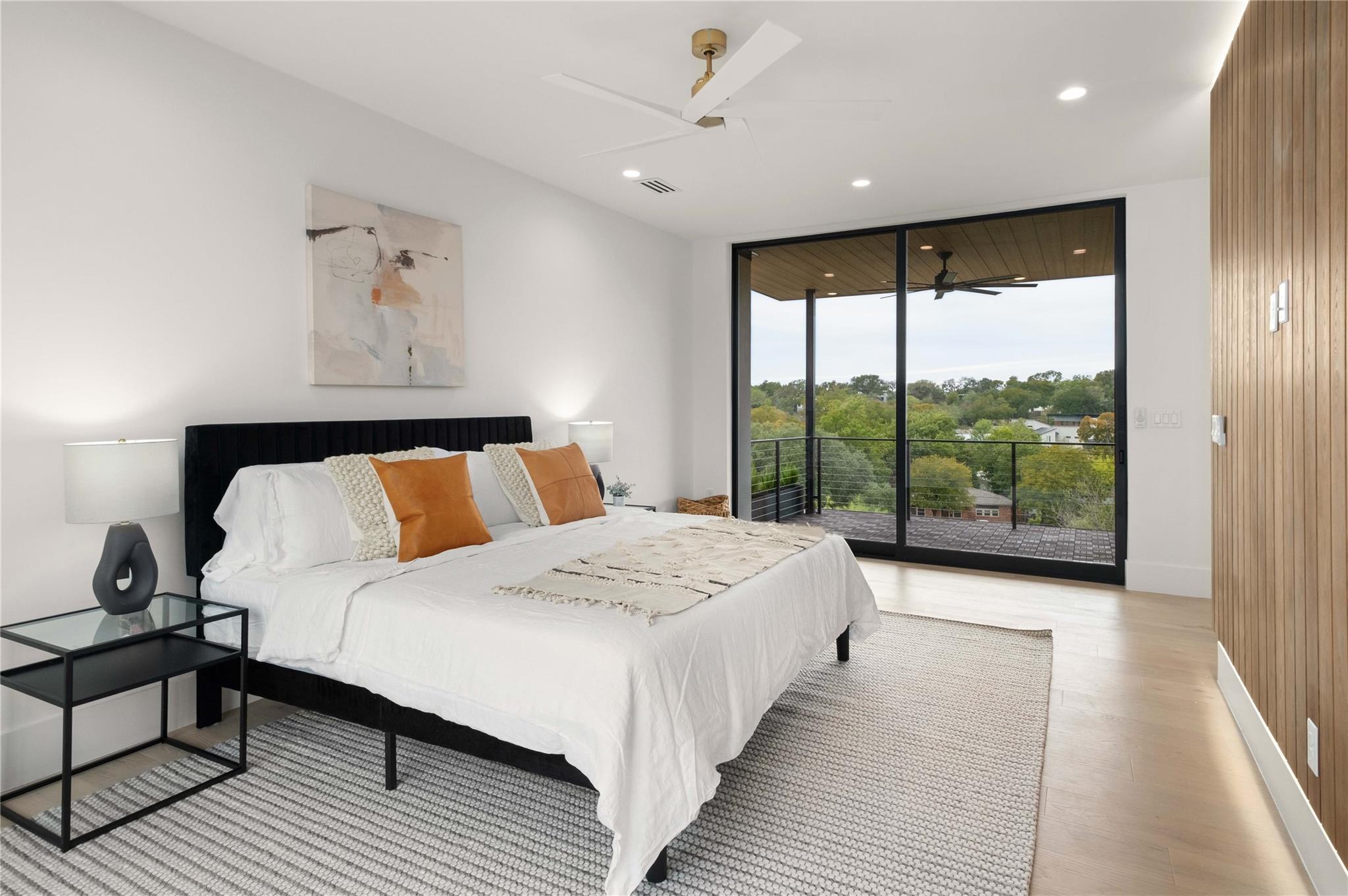 2401 Oakhaven Cir, Austin, TX 78704