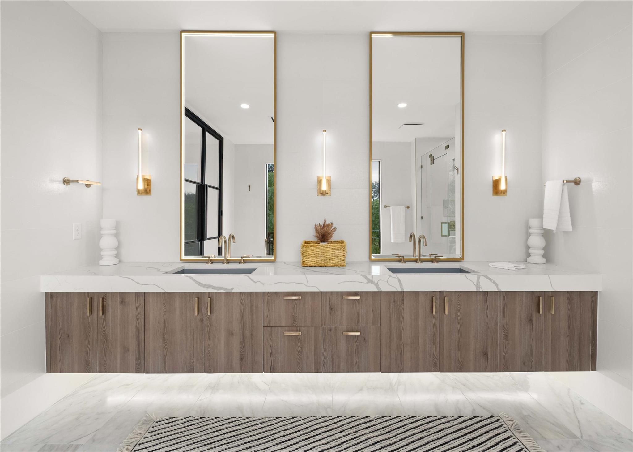 2401 Oakhaven Cir, Austin, TX 78704