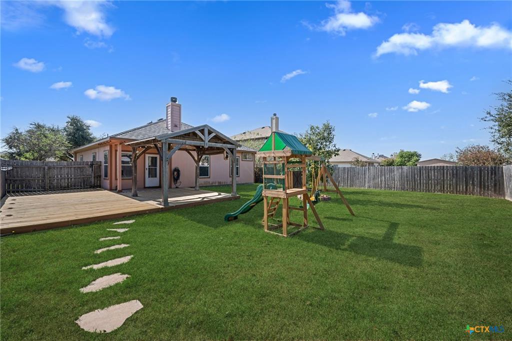 202 Flinn St, Hutto, TX 78634
