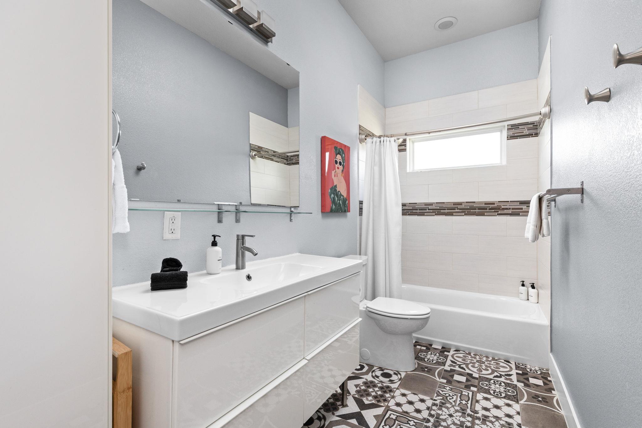 7611 Providence Ave # A, Austin, TX 78752