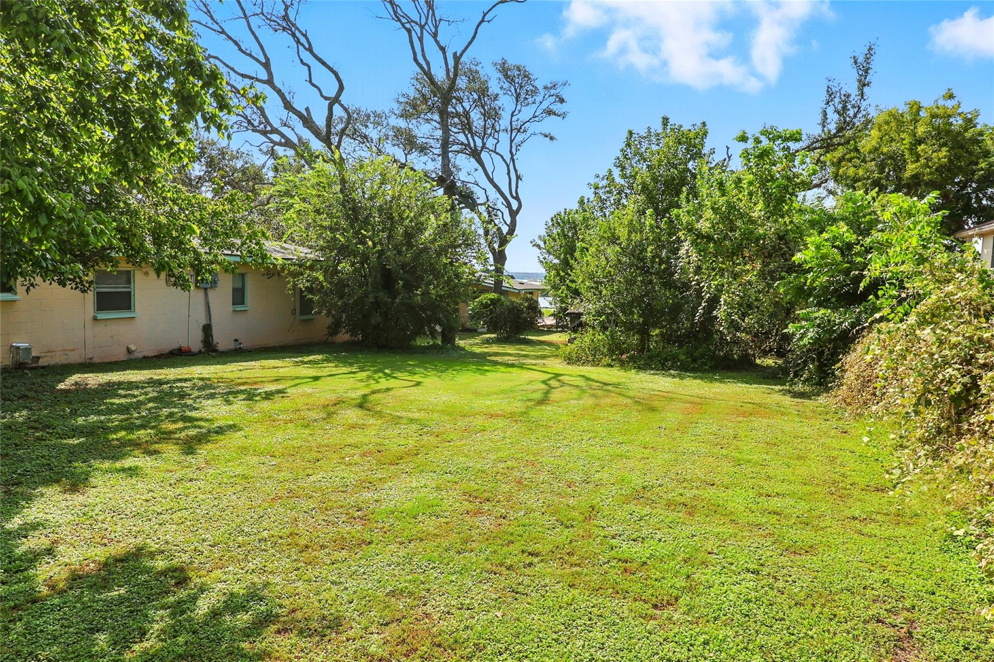 201 Lakewood Dr, Burnet, TX 78611