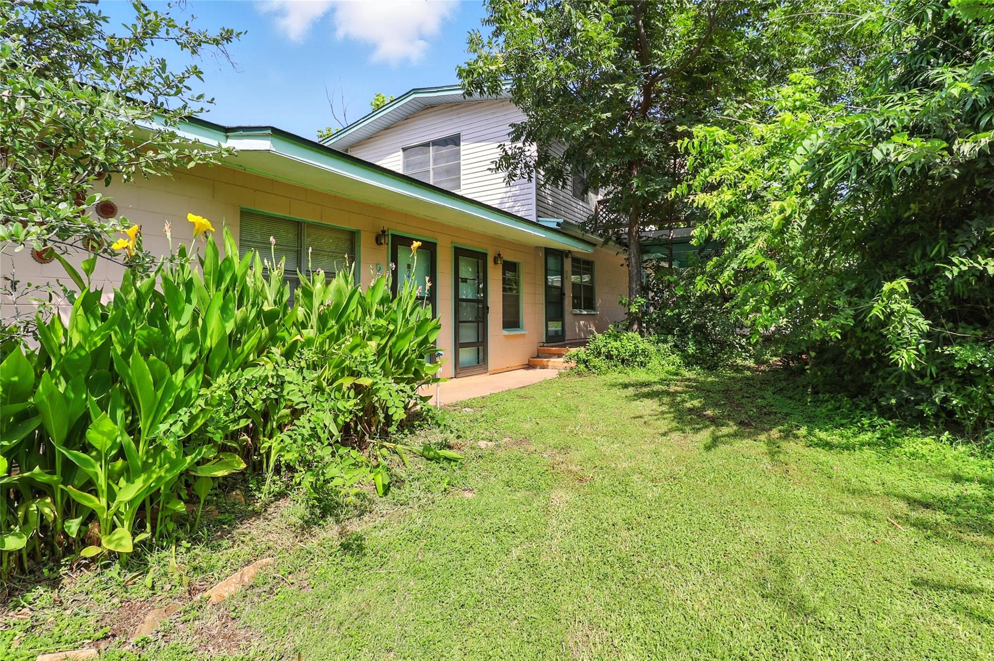 201 Lakewood Dr, Burnet, TX 78611