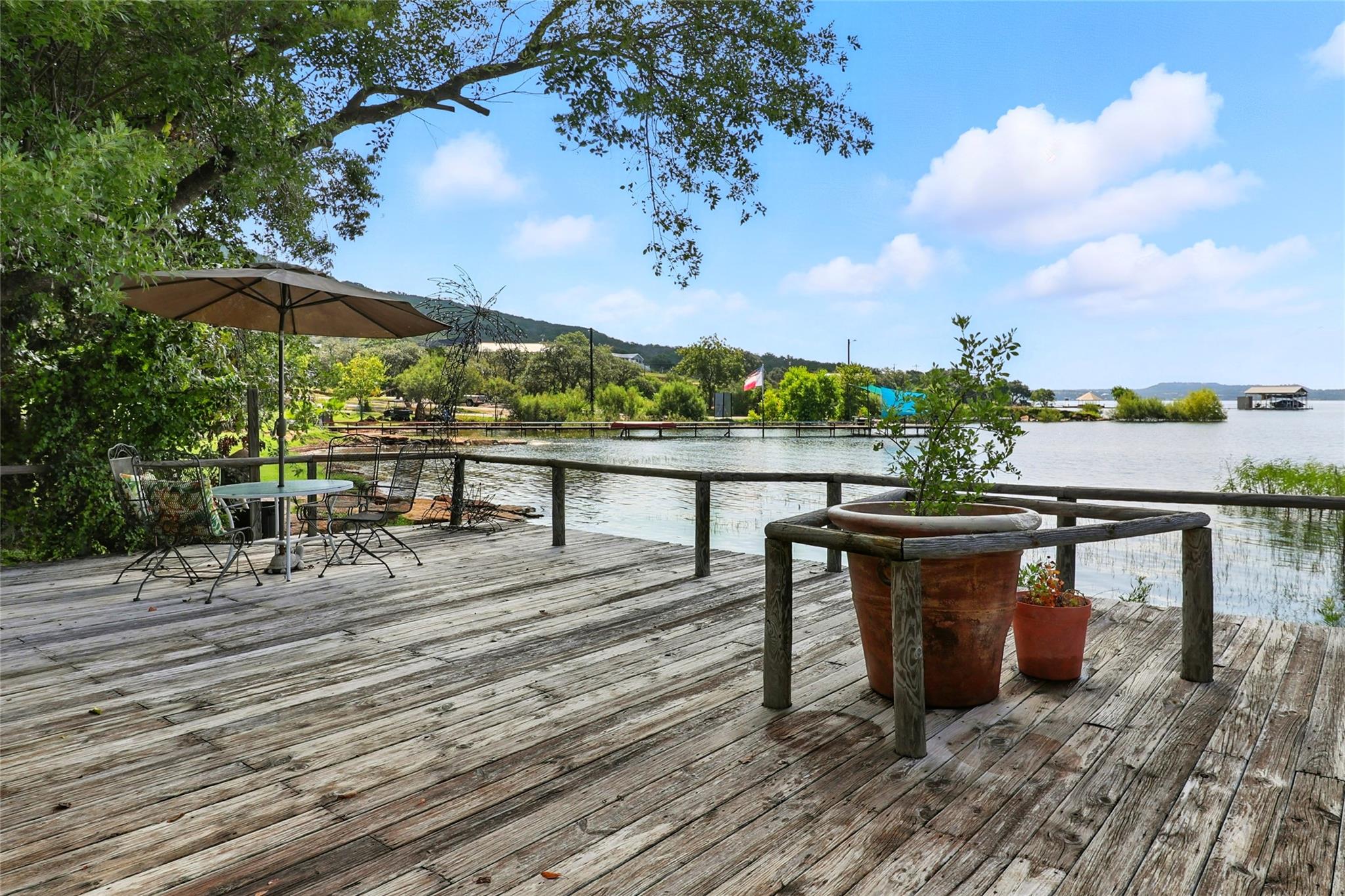 201 Lakewood Dr, Burnet, TX 78611