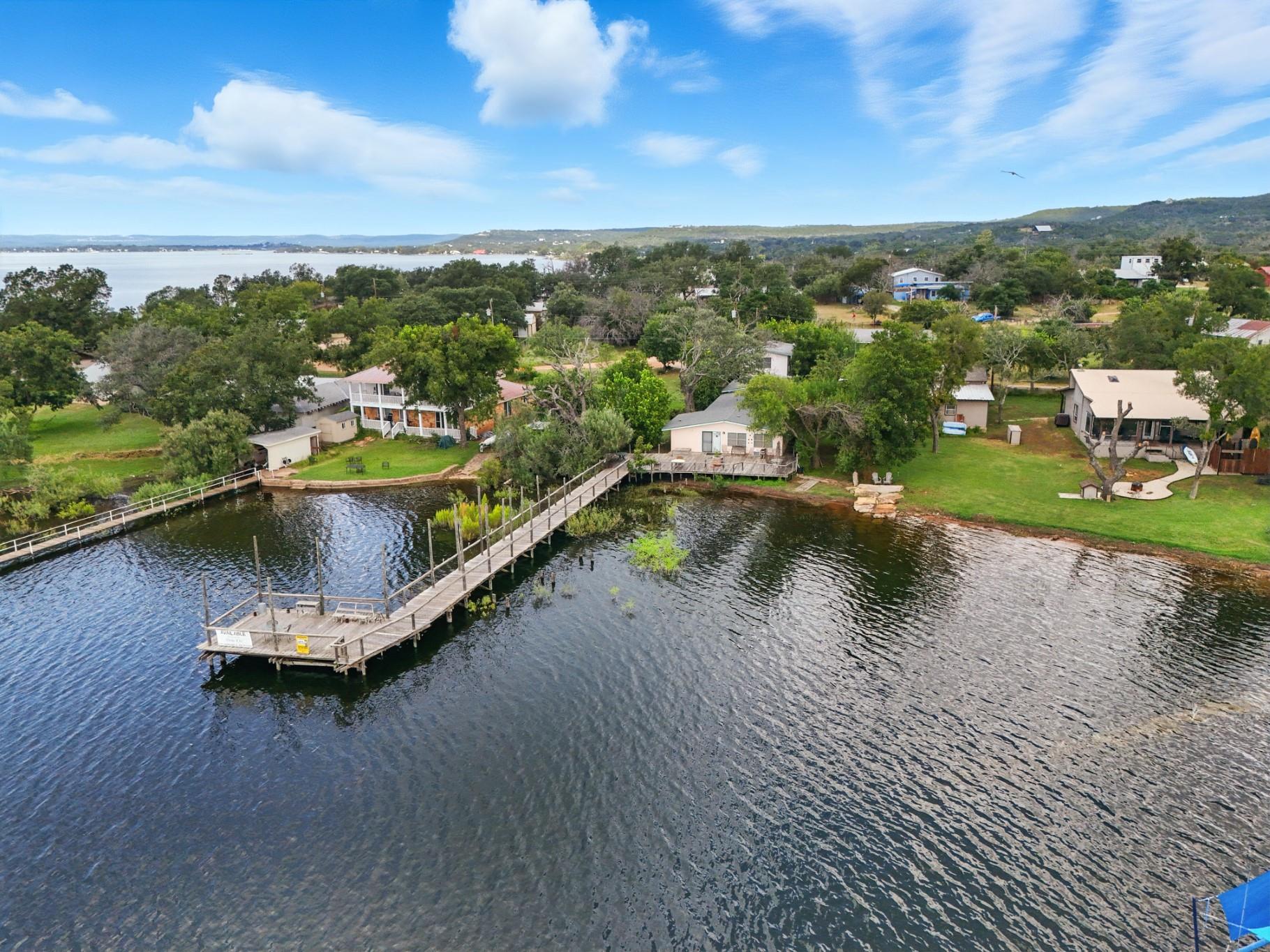 201 Lakewood Dr, Burnet, TX 78611