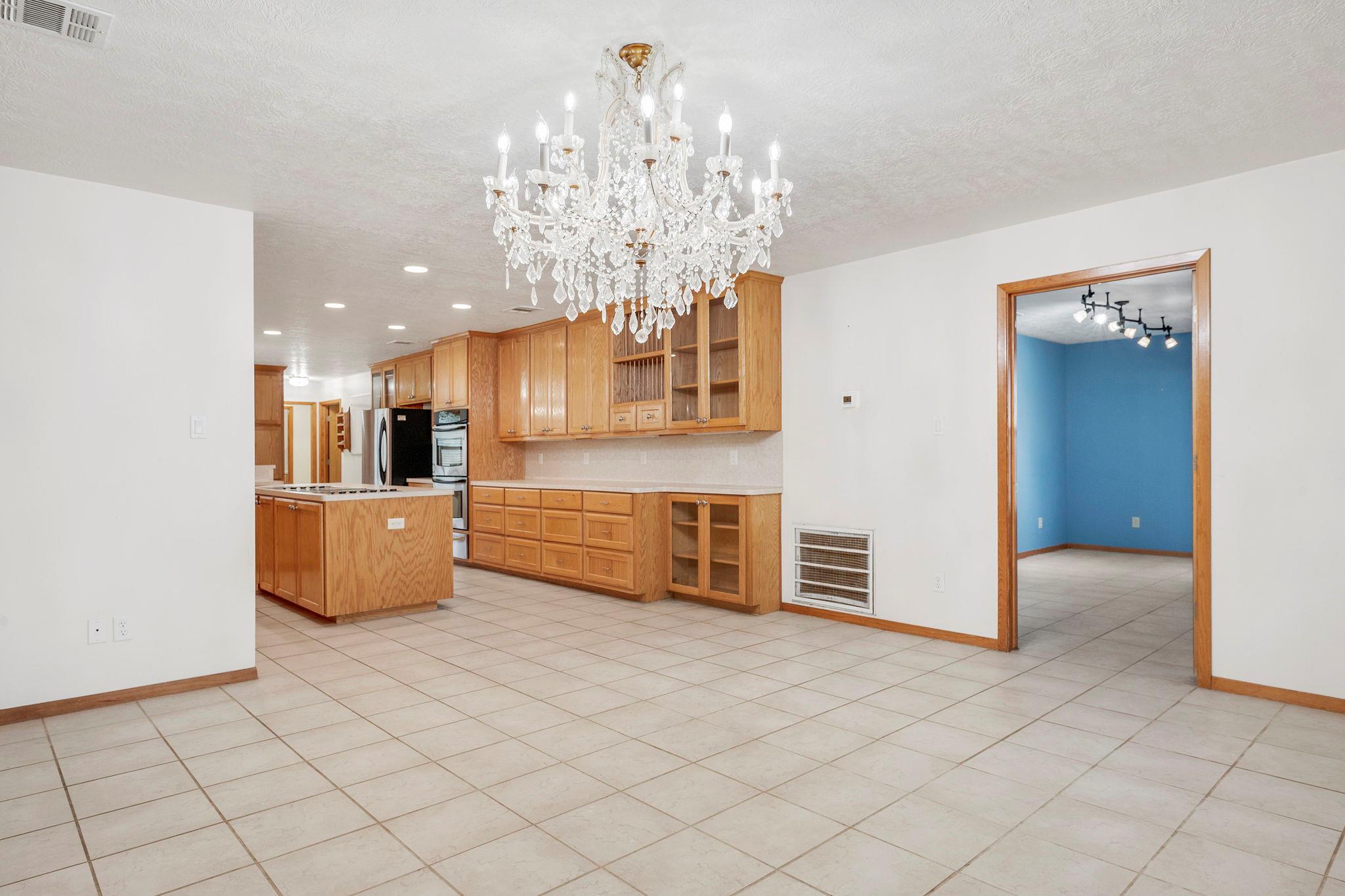 640 W F Ave, Milano, TX 76556