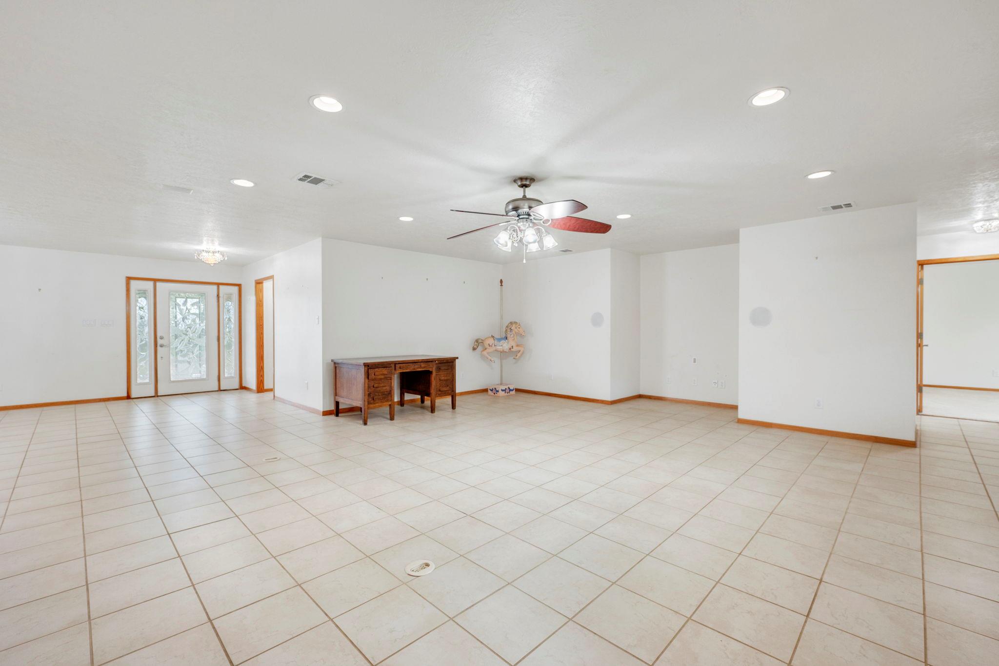 640 W F Ave, Milano, TX 76556