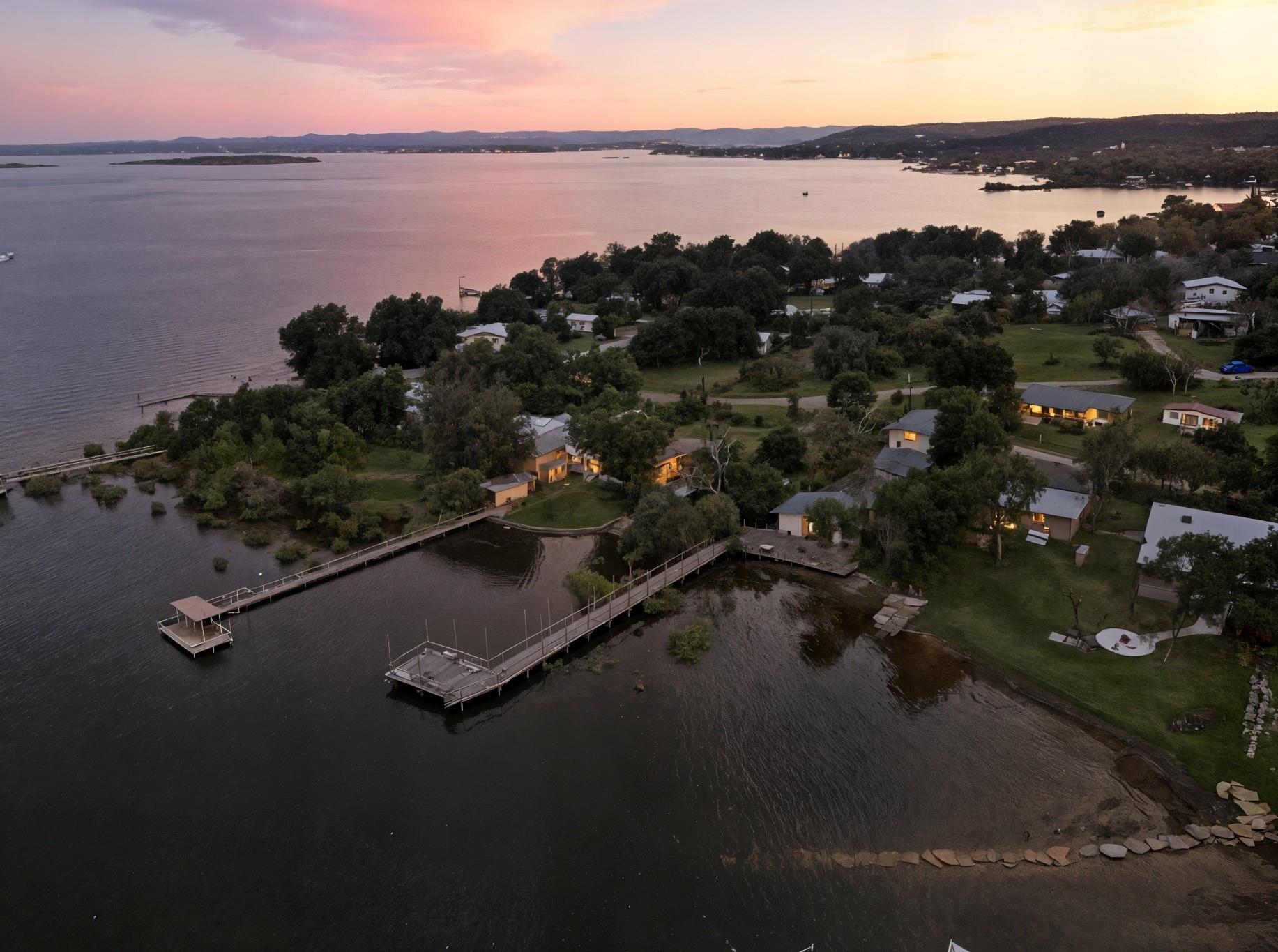 201 Lakewood Dr, Burnet, TX 78611