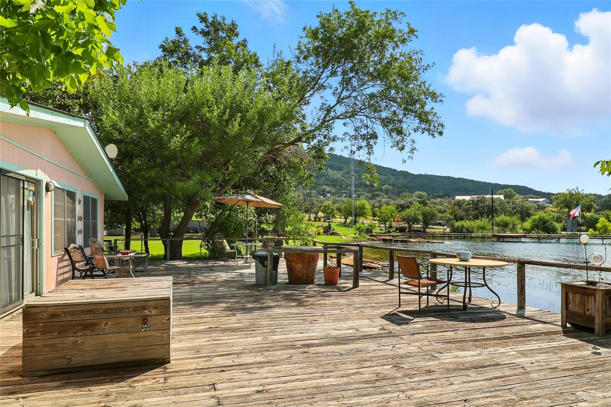 201 Lakewood Dr, Burnet, TX 78611