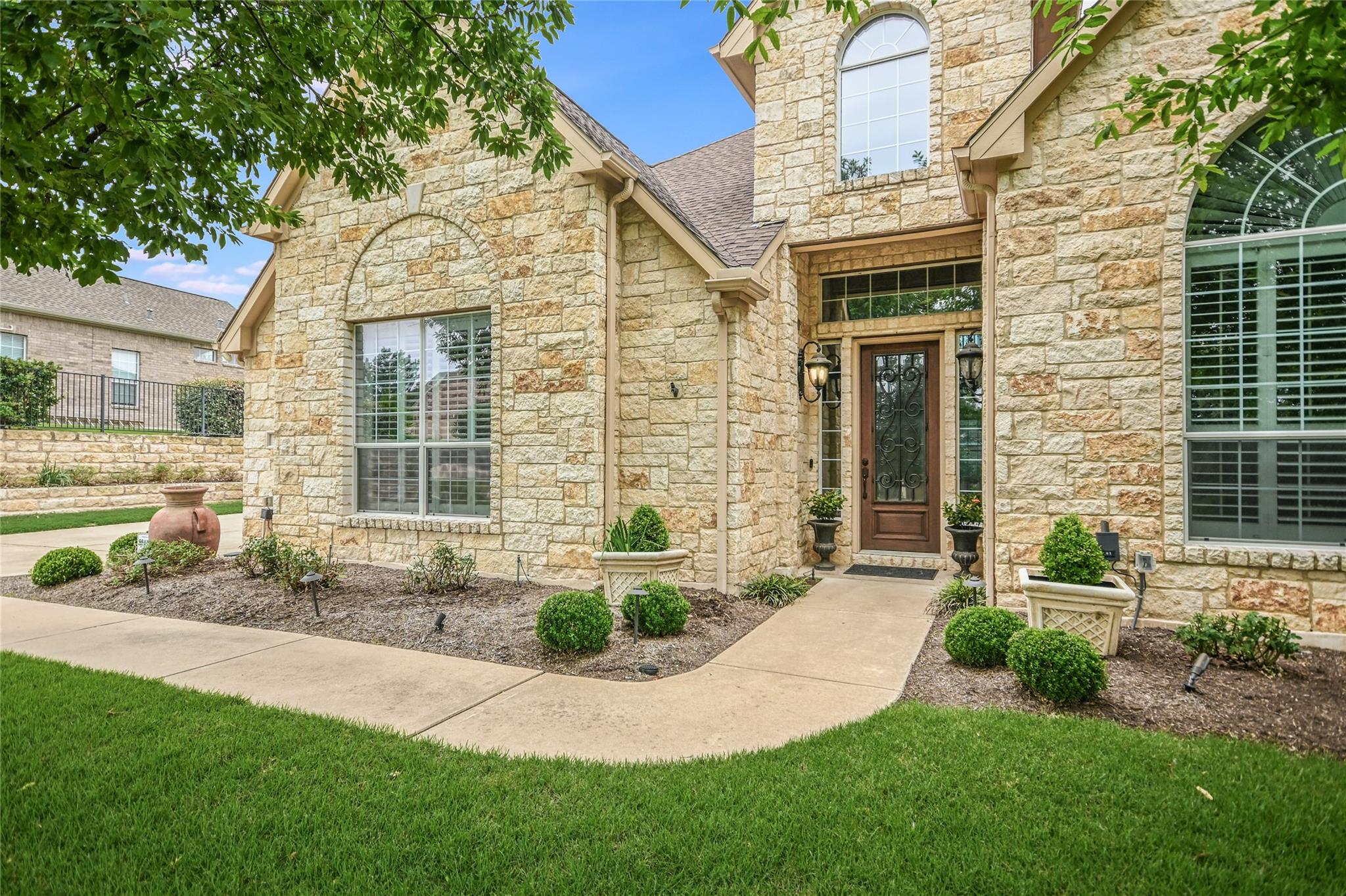 307 Hensley Dr, Austin, TX 78738