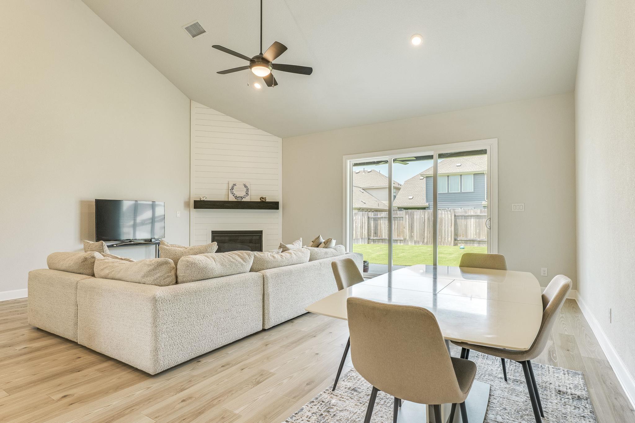 17420 Autumn Falls Dr, Manor, TX 78653