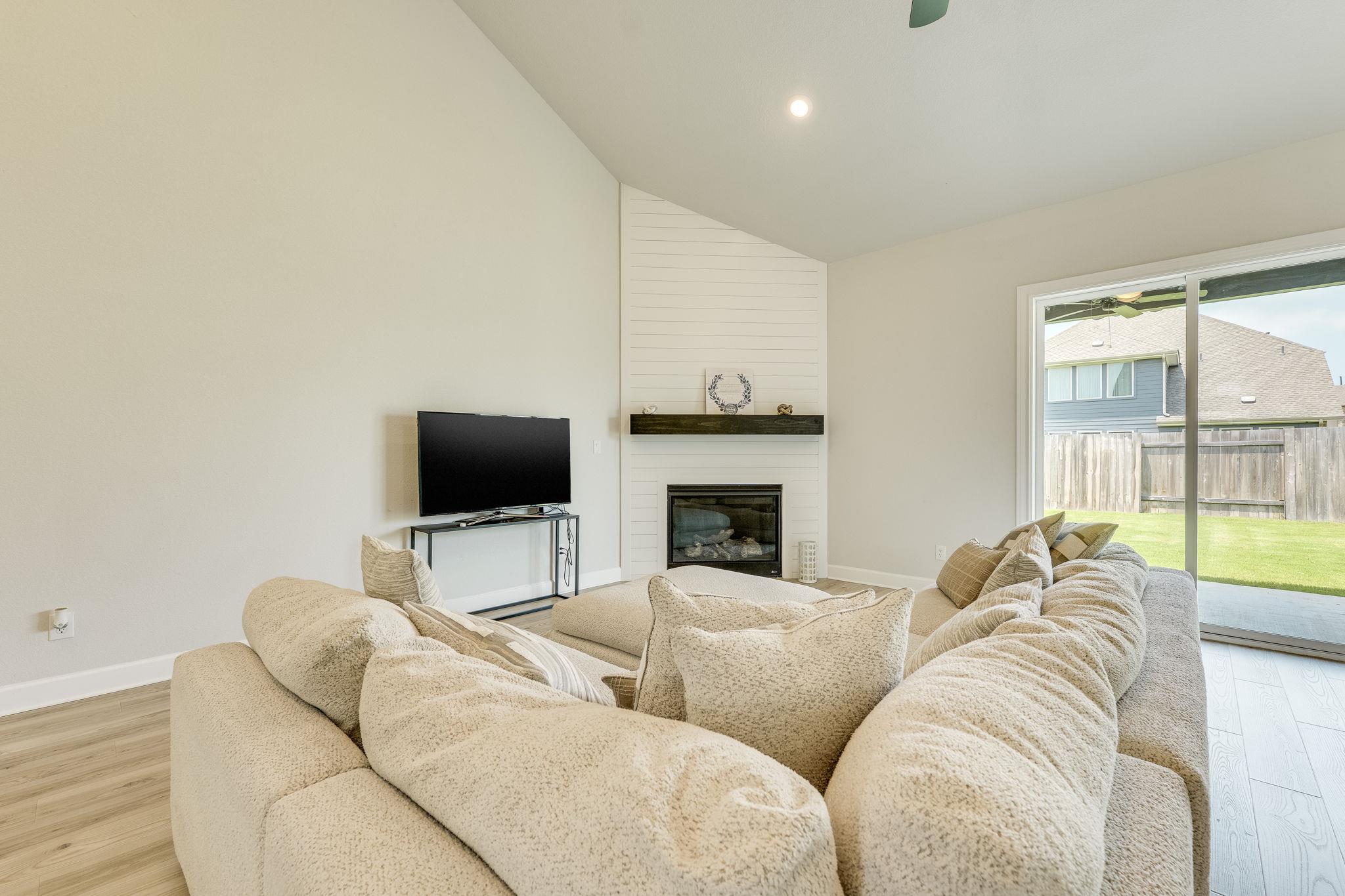 17420 Autumn Falls Dr, Manor, TX 78653