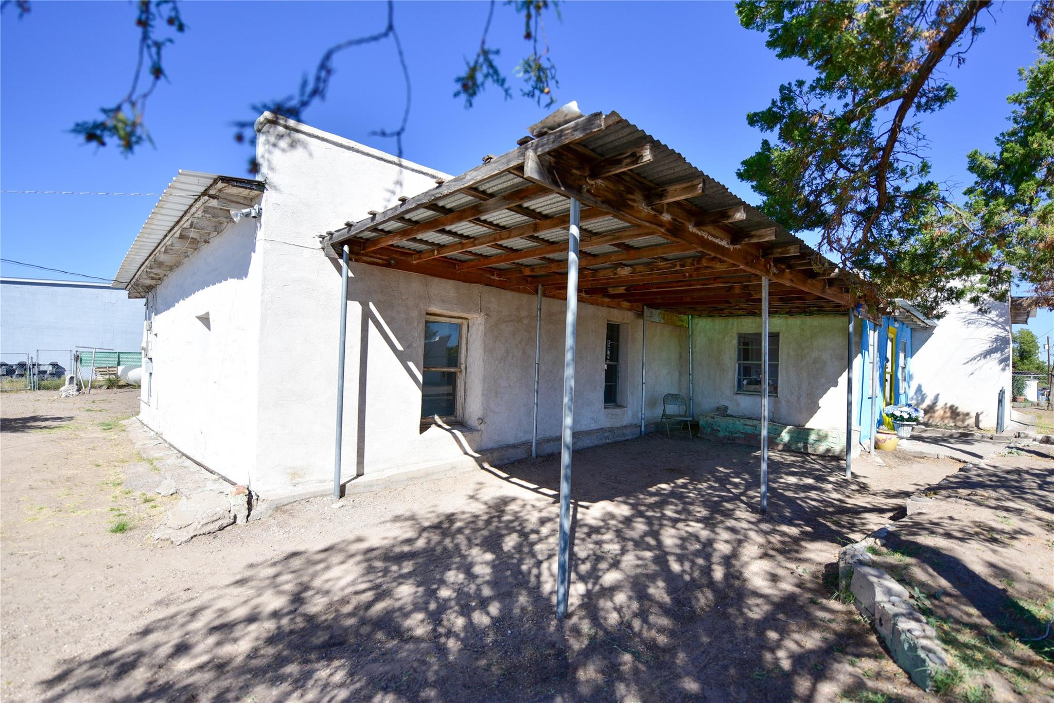 502 S Edinburg St, Marfa, TX 79843