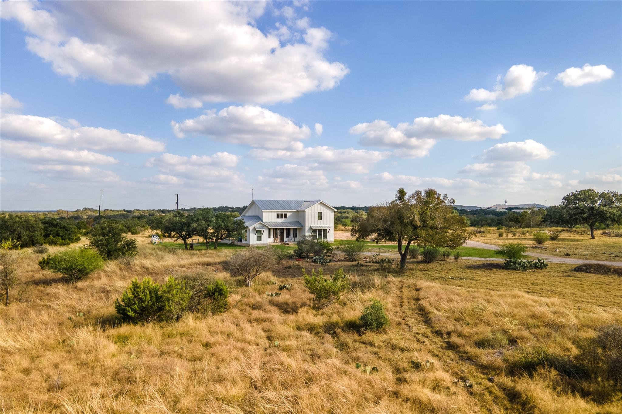 164 Lake on Flat Creek Dr, Johnson City, TX 78636