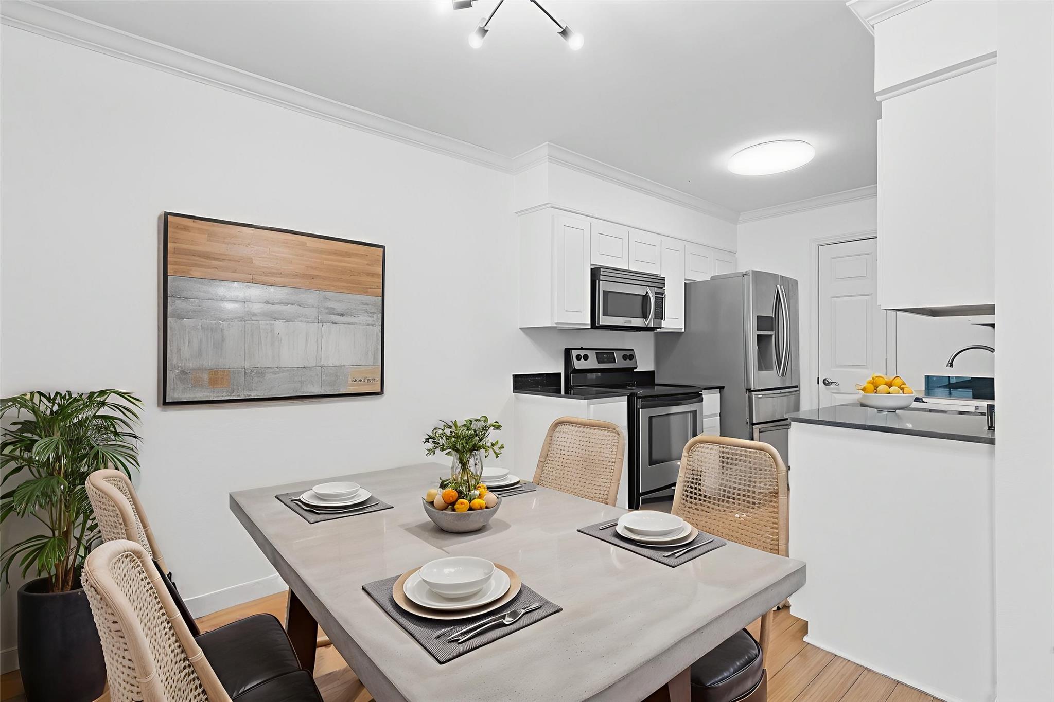 900 S Lamar Blvd # 210, Austin, TX 78704