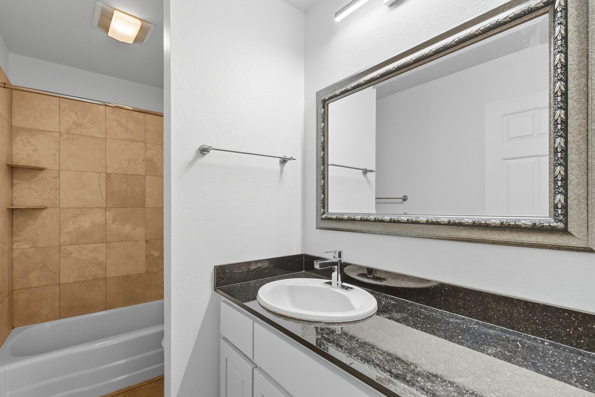 900 S Lamar Blvd # 210, Austin, TX 78704