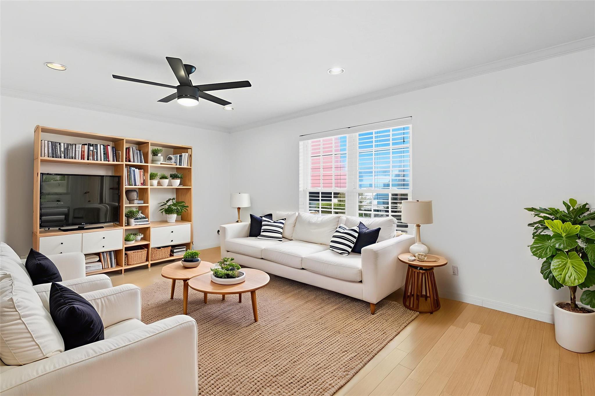 900 S Lamar Blvd # 210, Austin, TX 78704