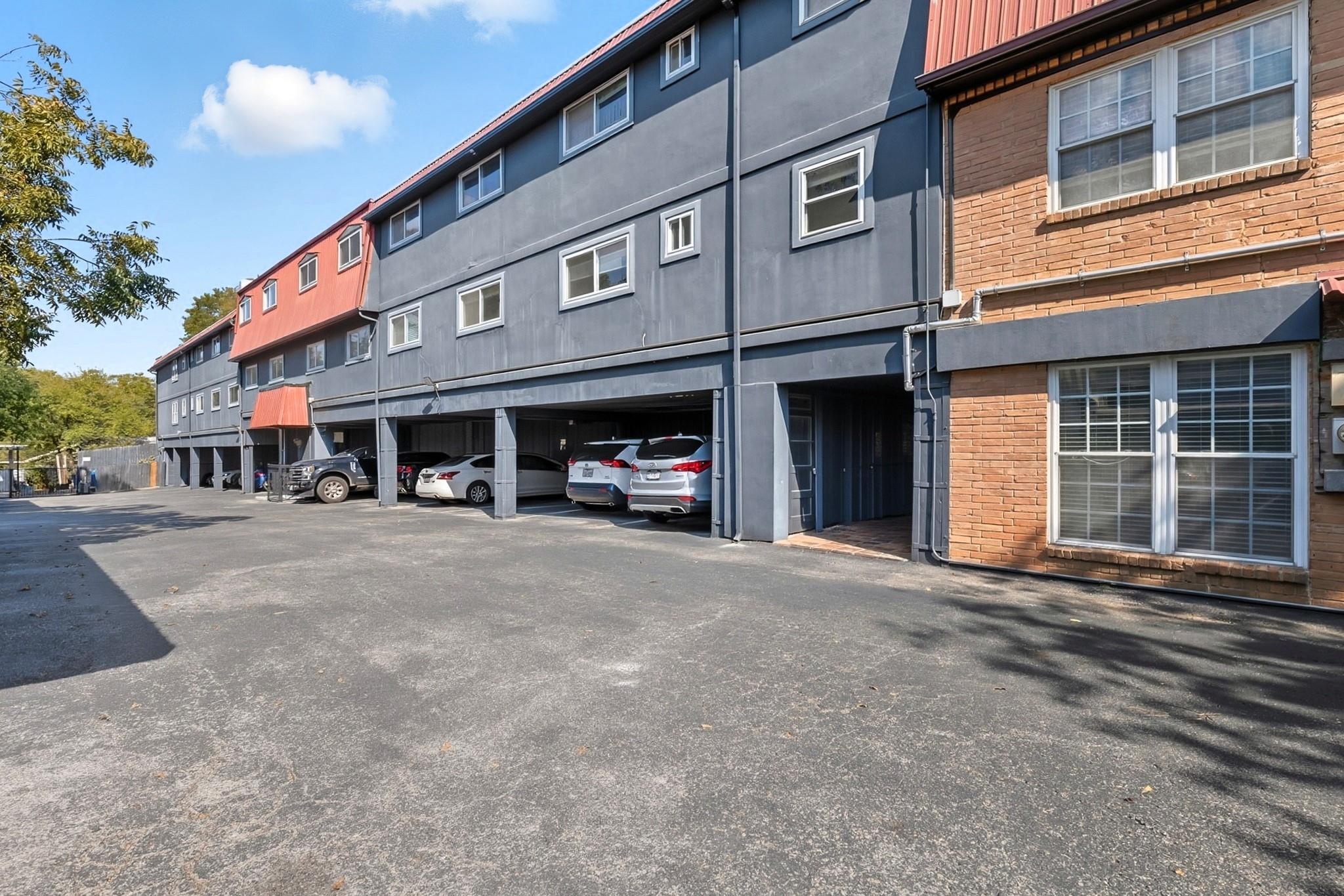 900 S Lamar Blvd # 210, Austin, TX 78704