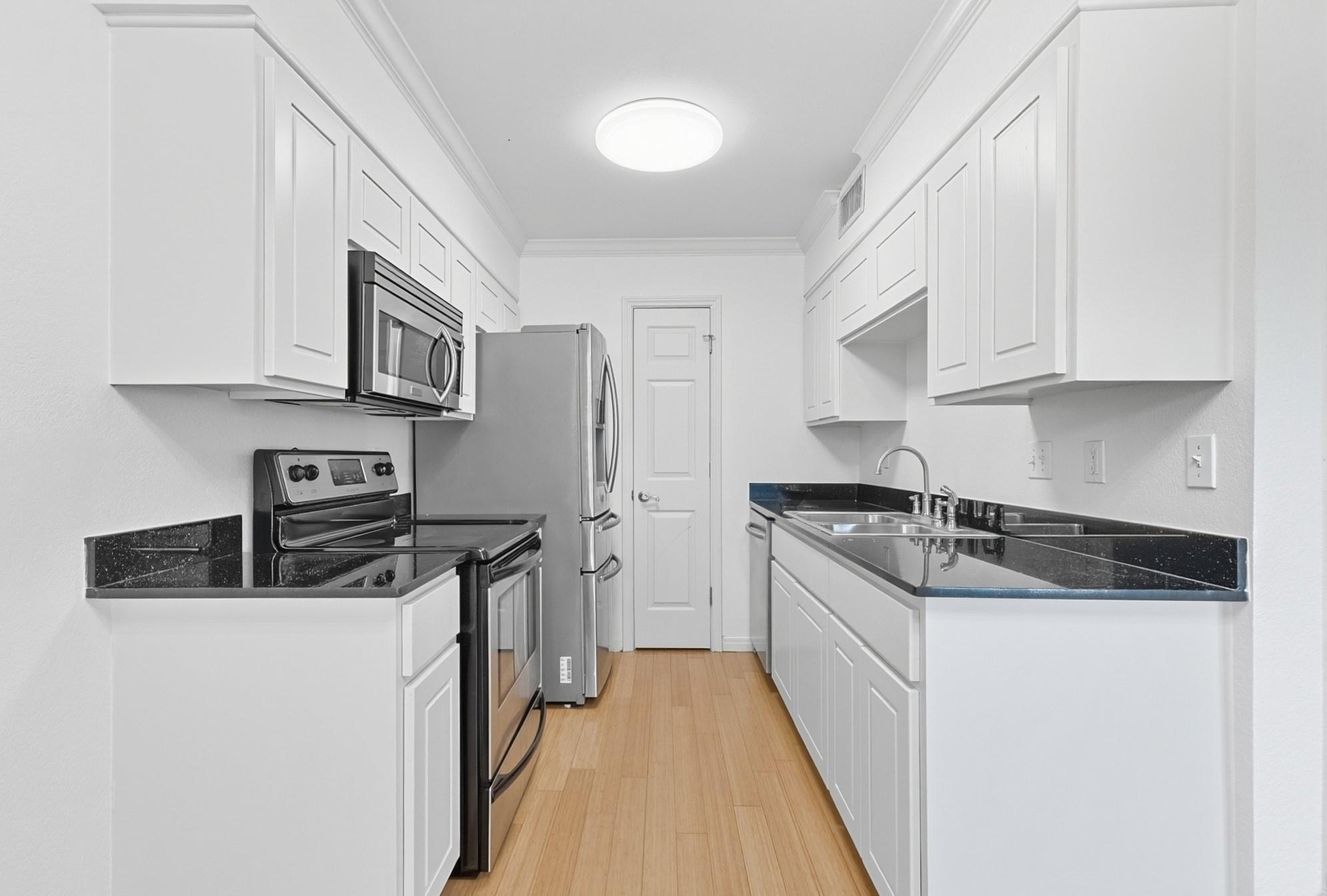 900 S Lamar Blvd # 210, Austin, TX 78704