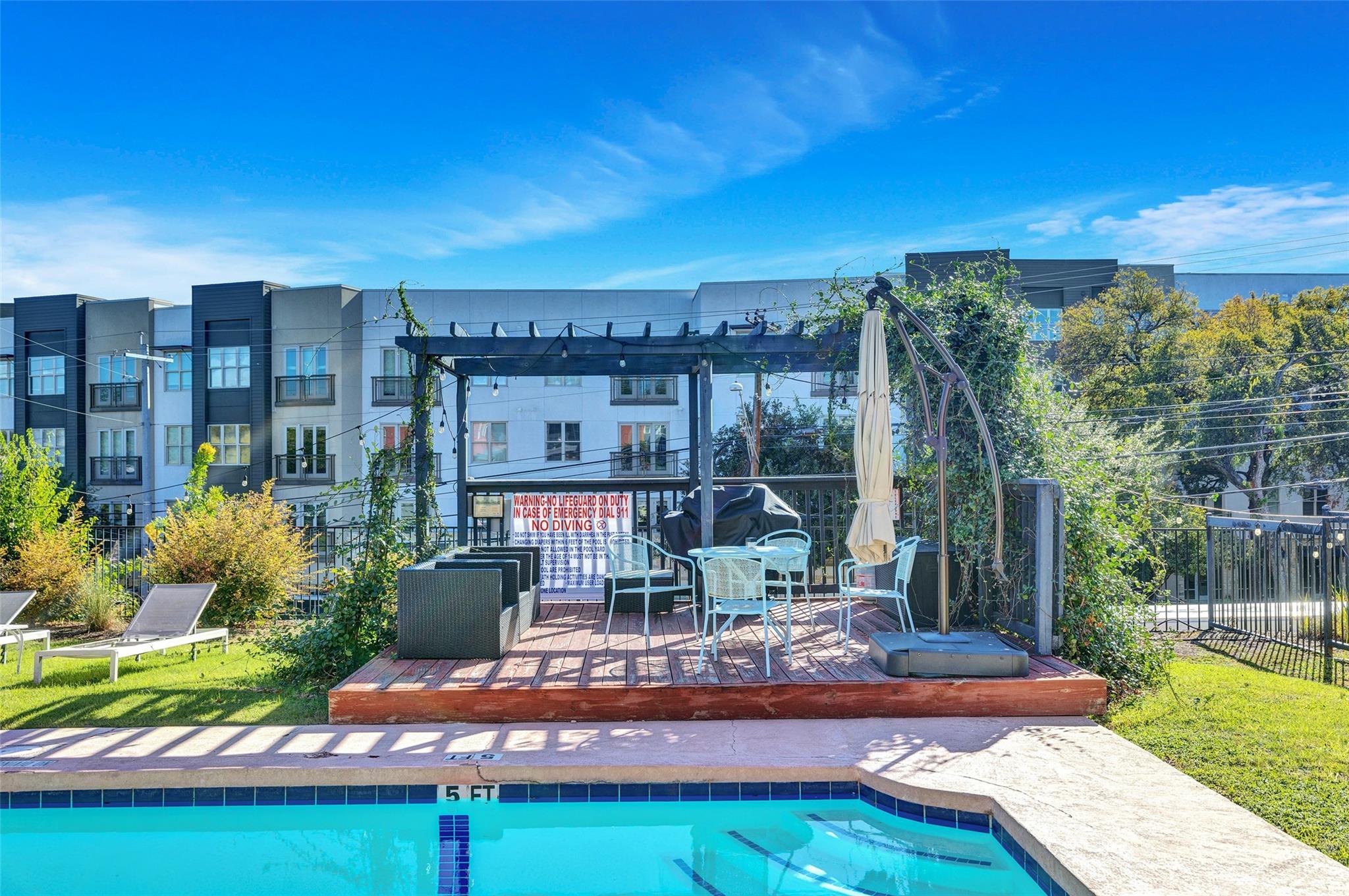 900 S Lamar Blvd # 210, Austin, TX 78704