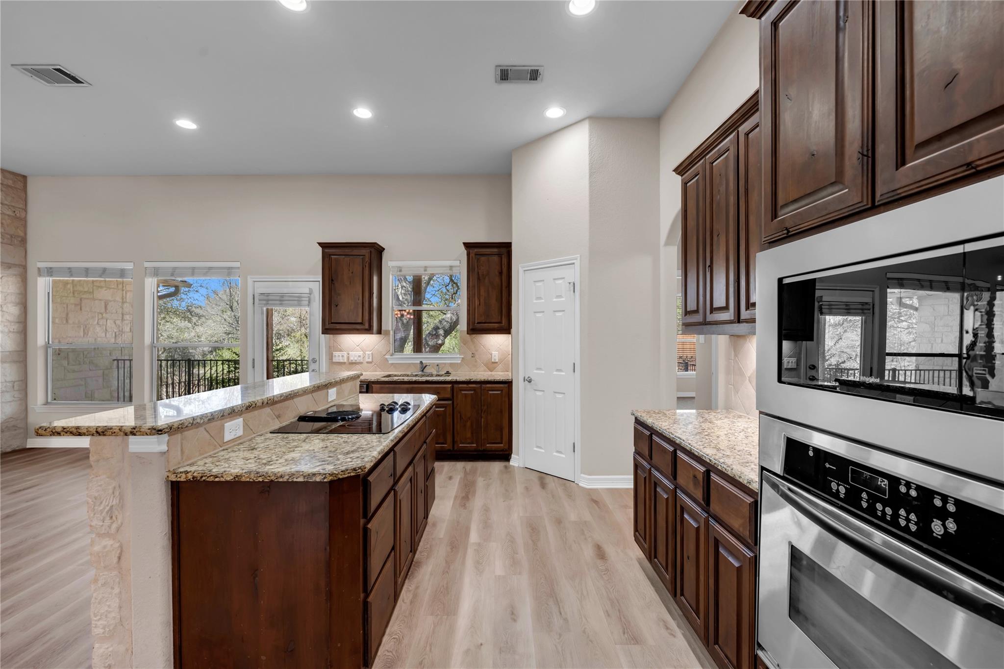 106 Alexander Ave, Burnet, TX 78611