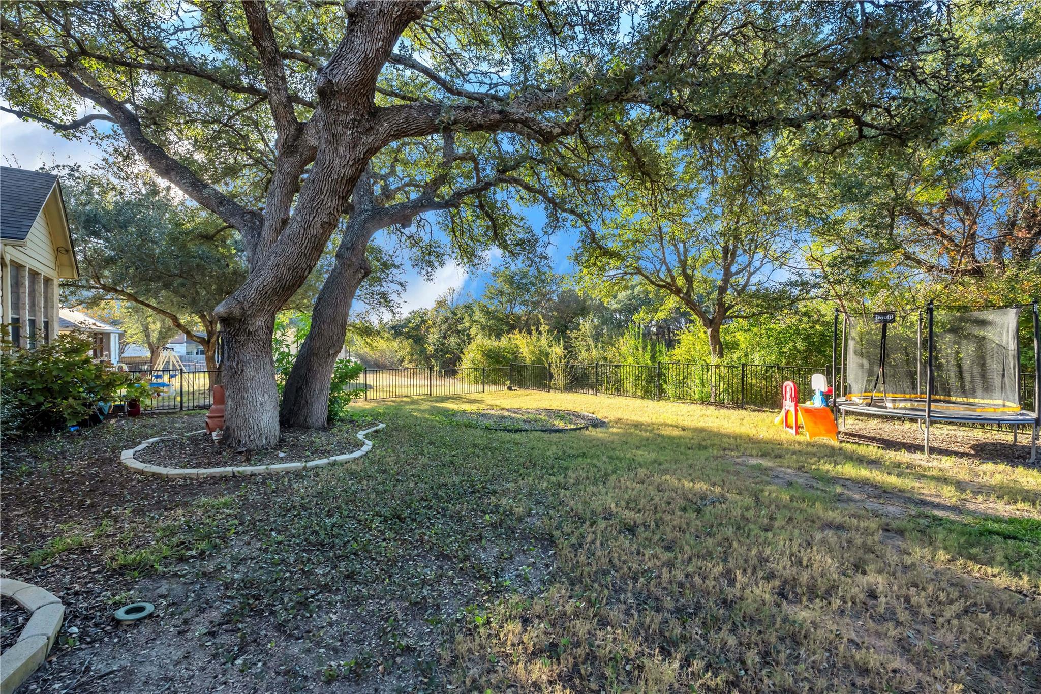 106 Alexander Ave, Burnet, TX 78611