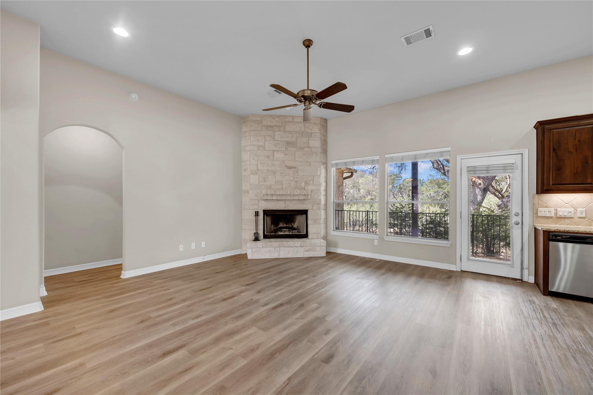 106 Alexander Ave, Burnet, TX 78611