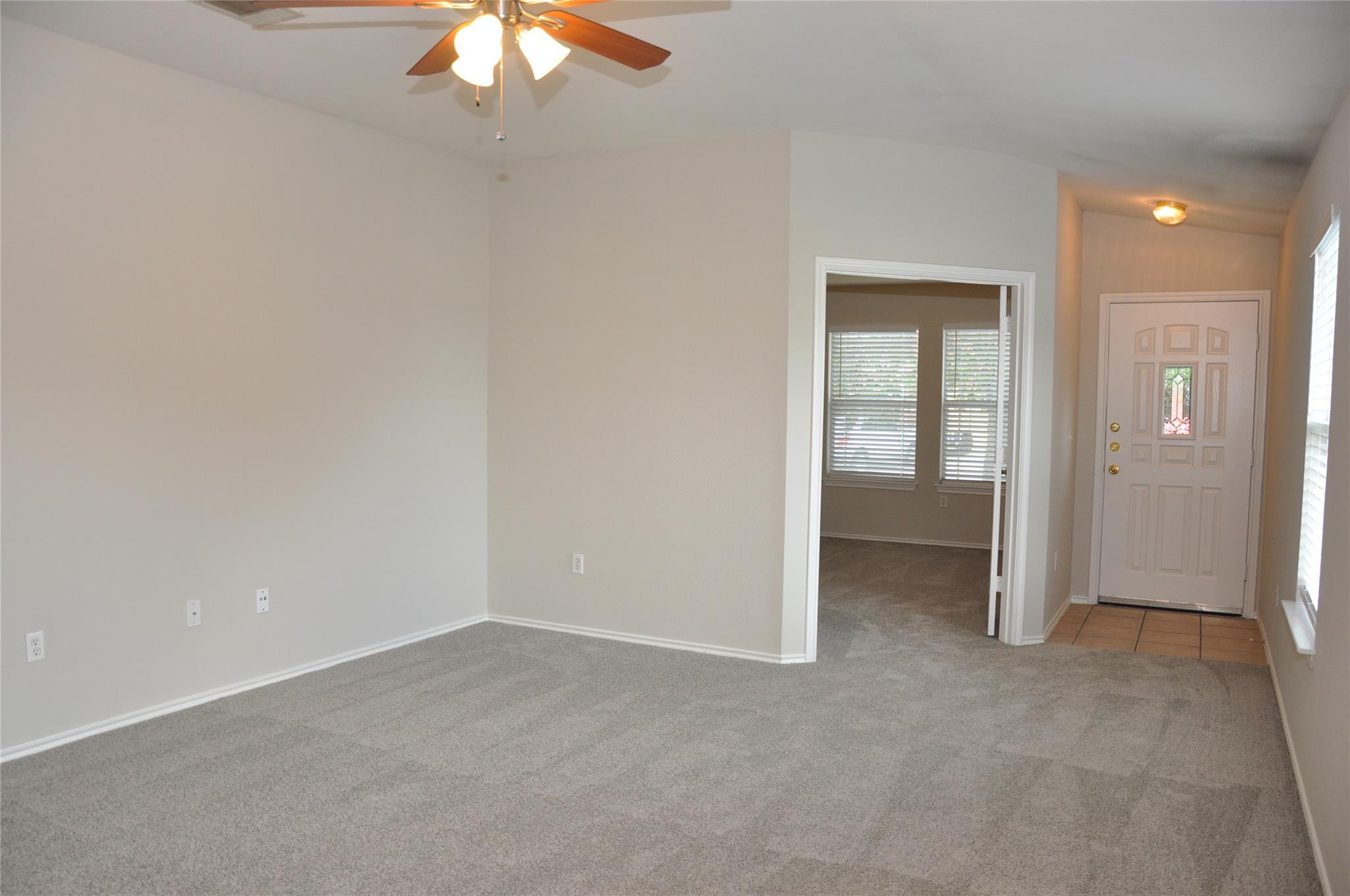 12817 Paloma Blanca Way, Del Valle, TX 78617