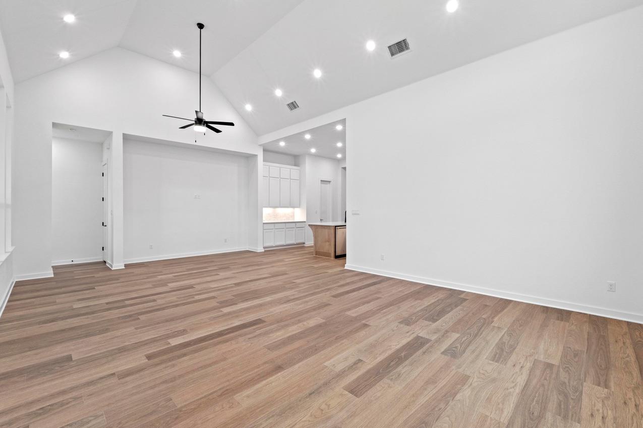 2113 Tobiano Trce, Georgetown, TX 78633