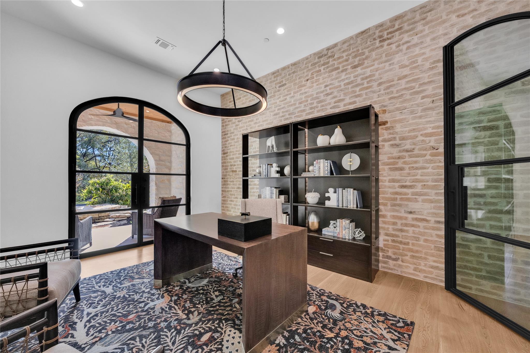 5009 Timberline Dr, Austin, TX 78746