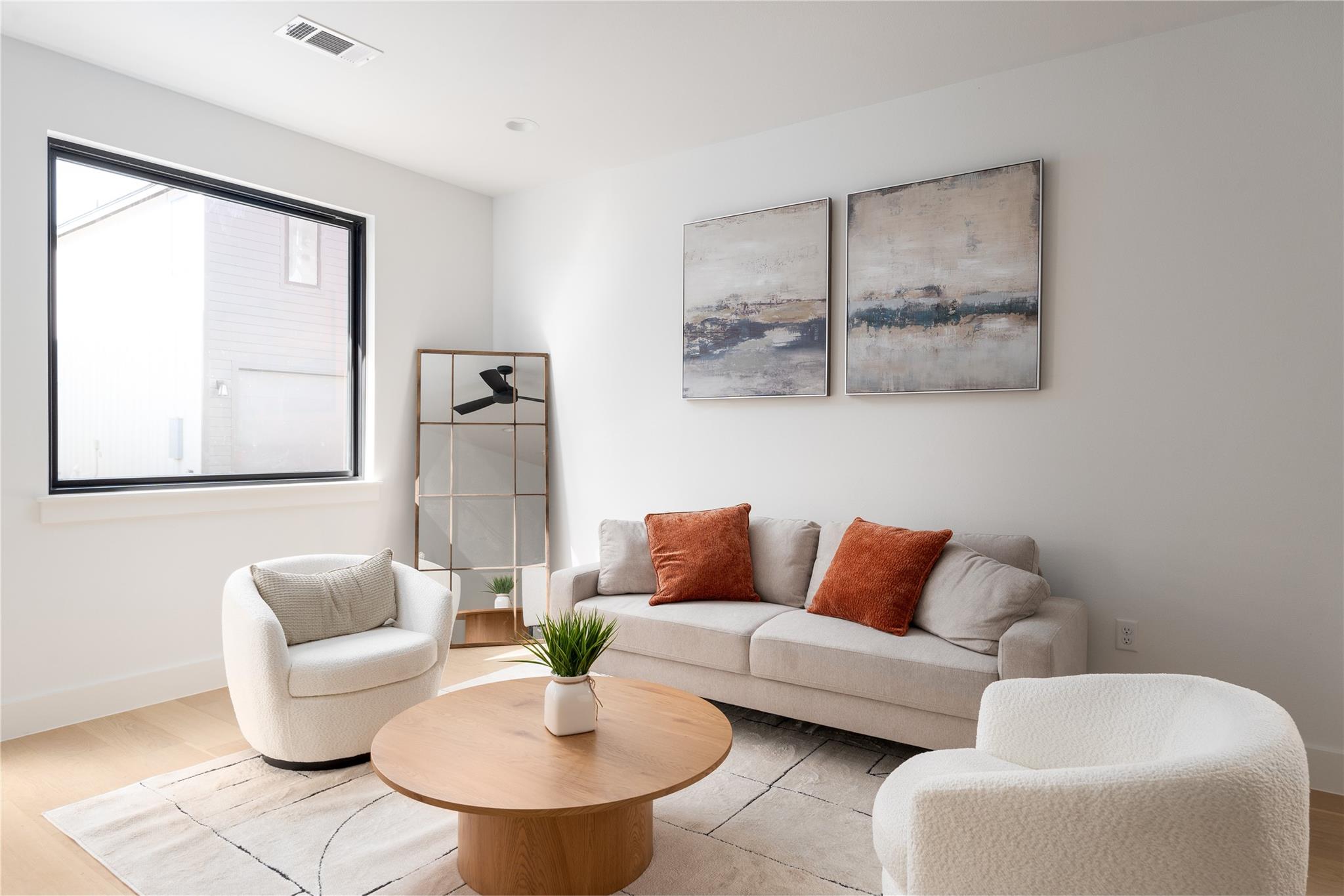 3001 E 51st St # 1,2,5,6,7, Austin, TX 78723
