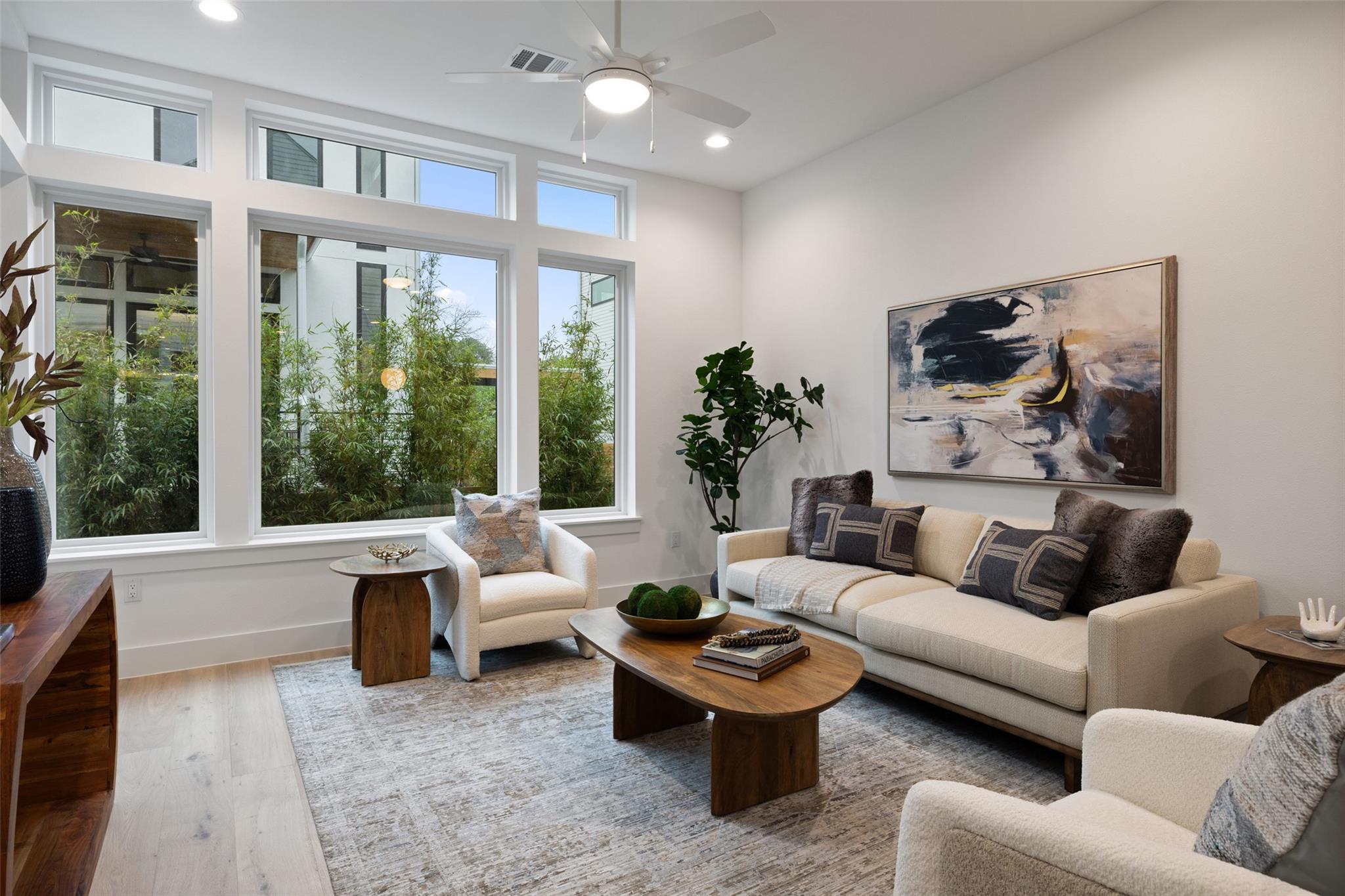 900 S 2nd St # 20, Austin, TX 78704