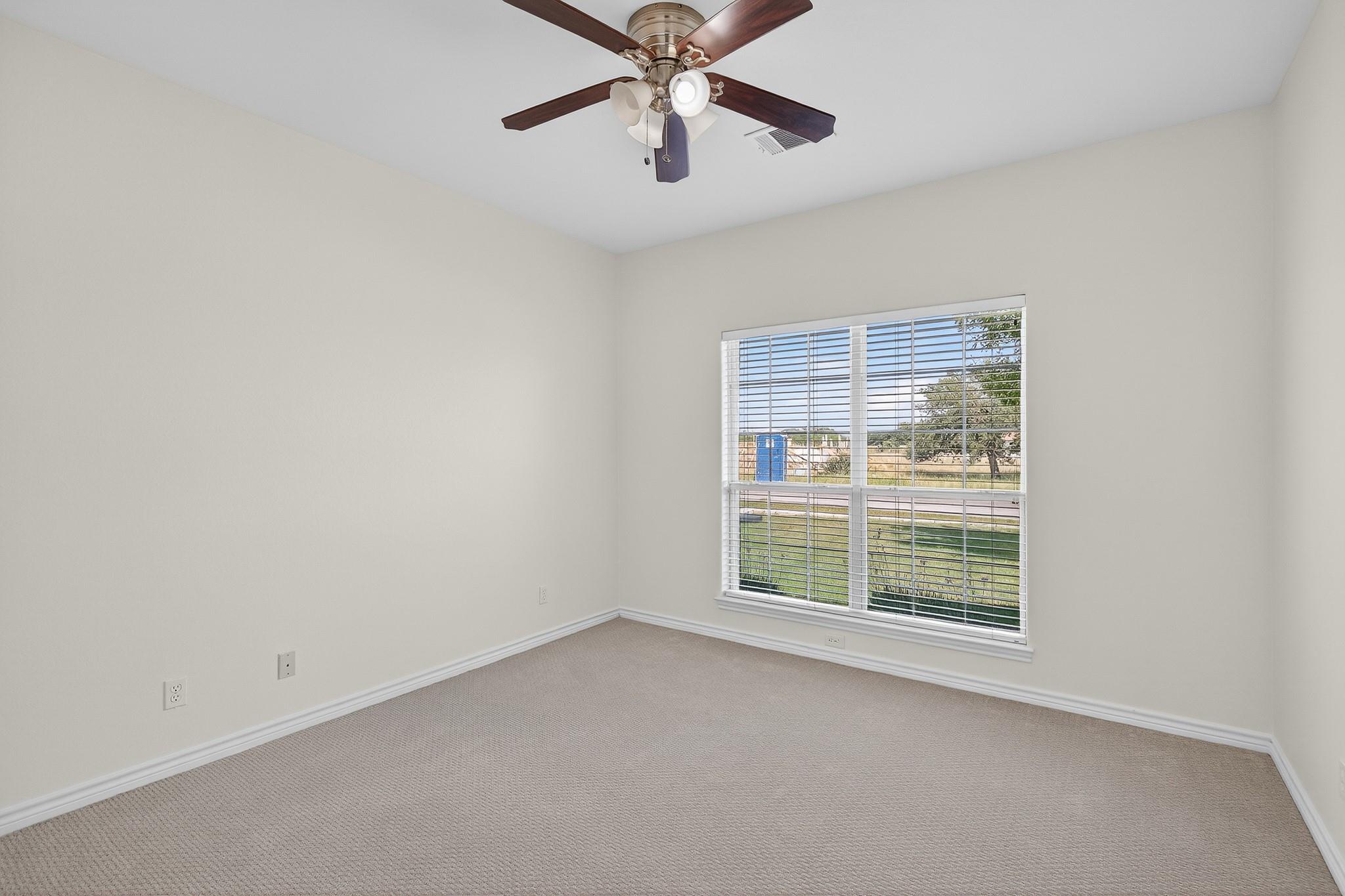 114 Friends Wood Ave, Kingsland, TX 78639