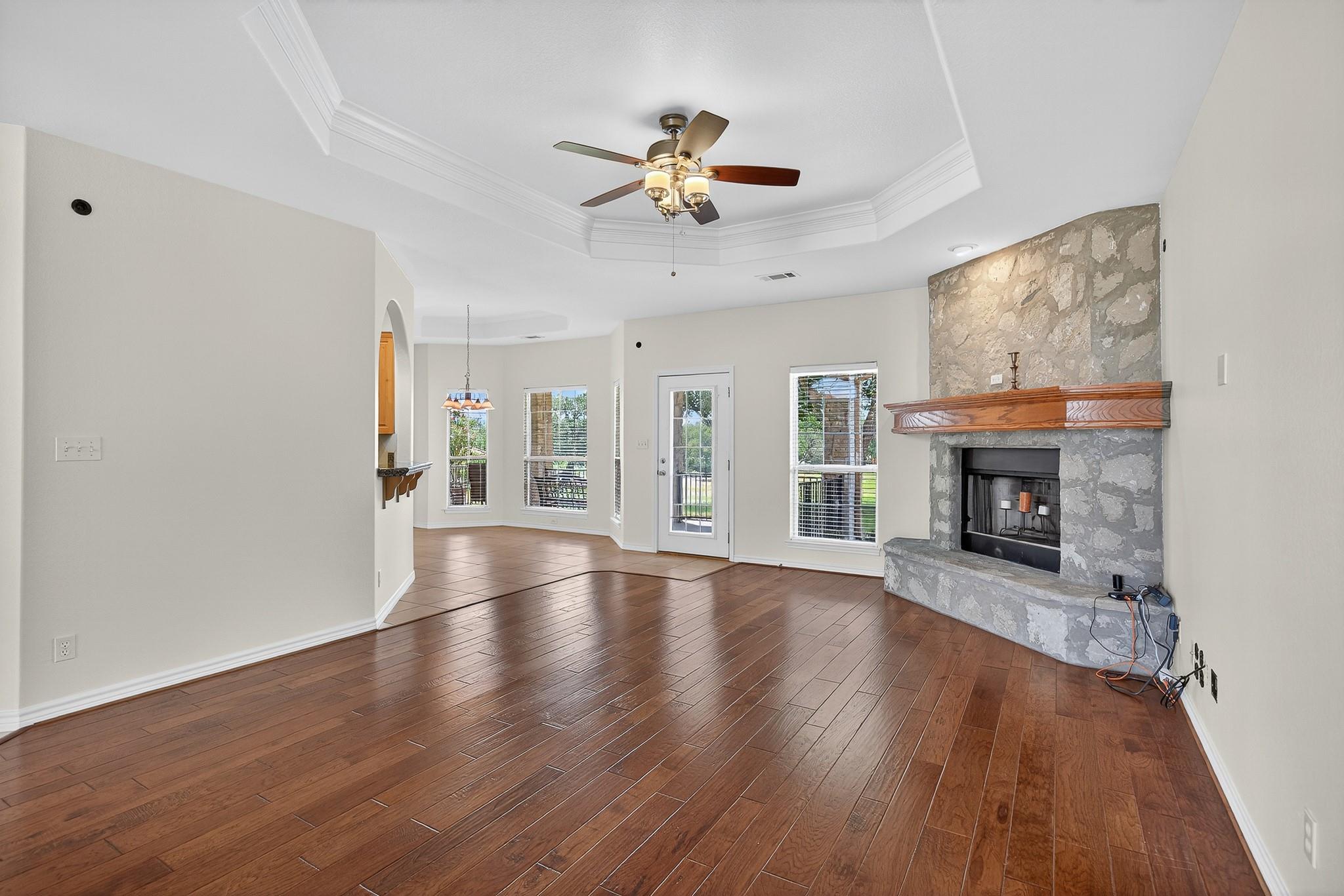 114 Friends Wood Ave, Kingsland, TX 78639