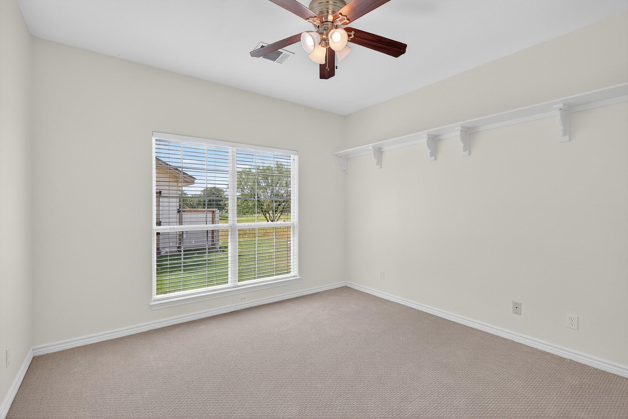 114 Friends Wood Ave, Kingsland, TX 78639