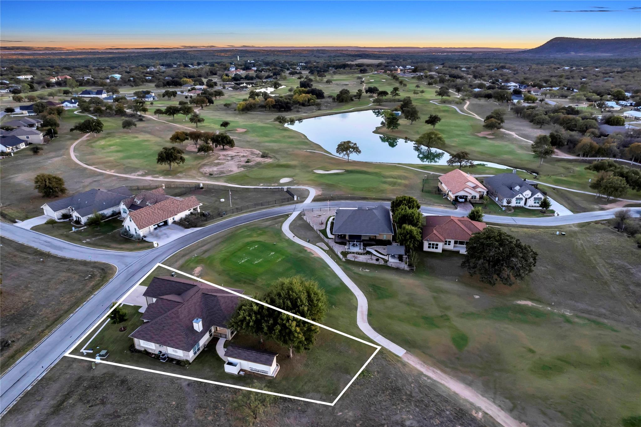 114 Friends Wood Ave, Kingsland, TX 78639