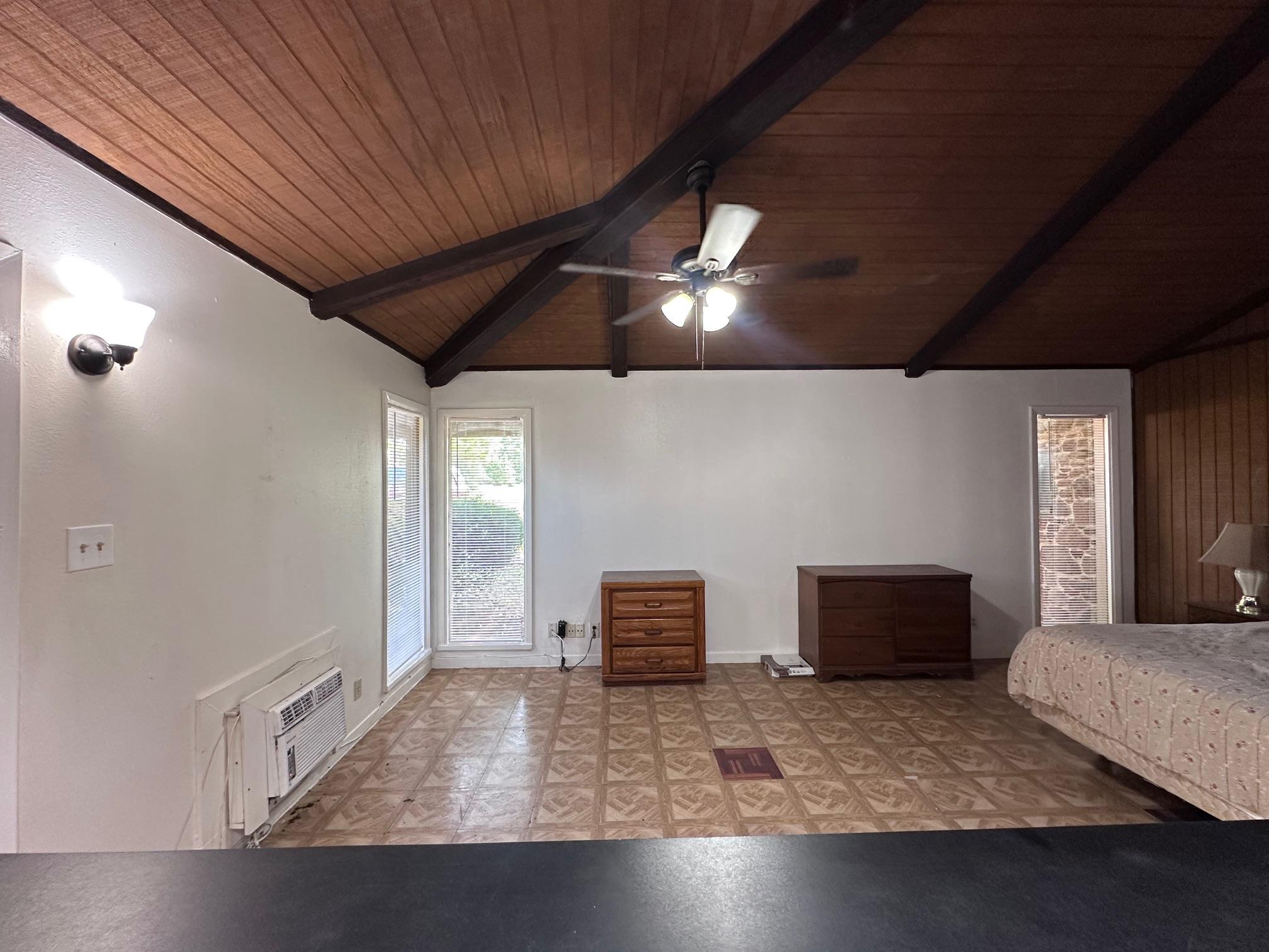 126 Conference Dr # 212, Bastrop, TX 78602