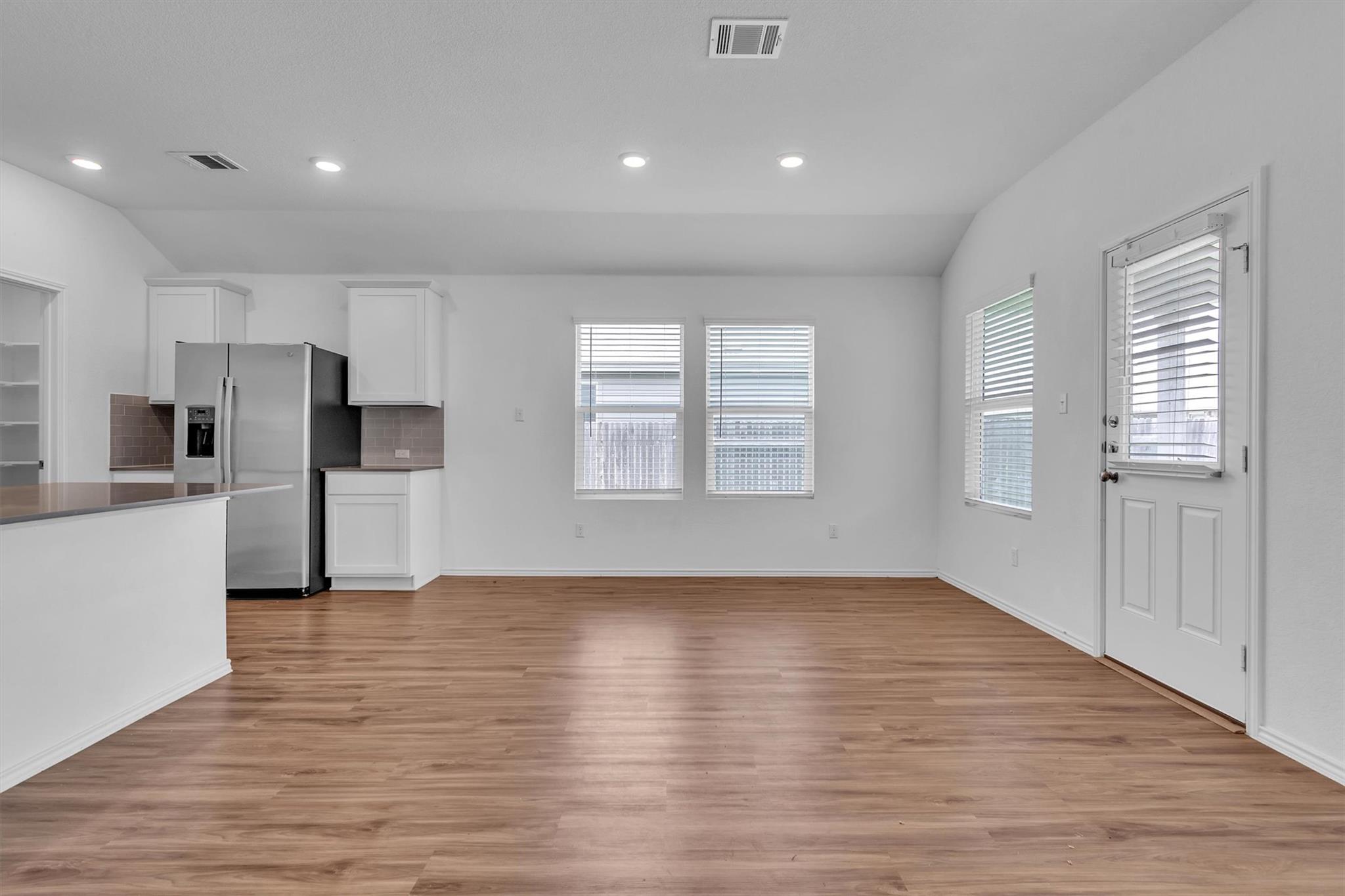 607 Bluejack Way, Hutto, TX 78634