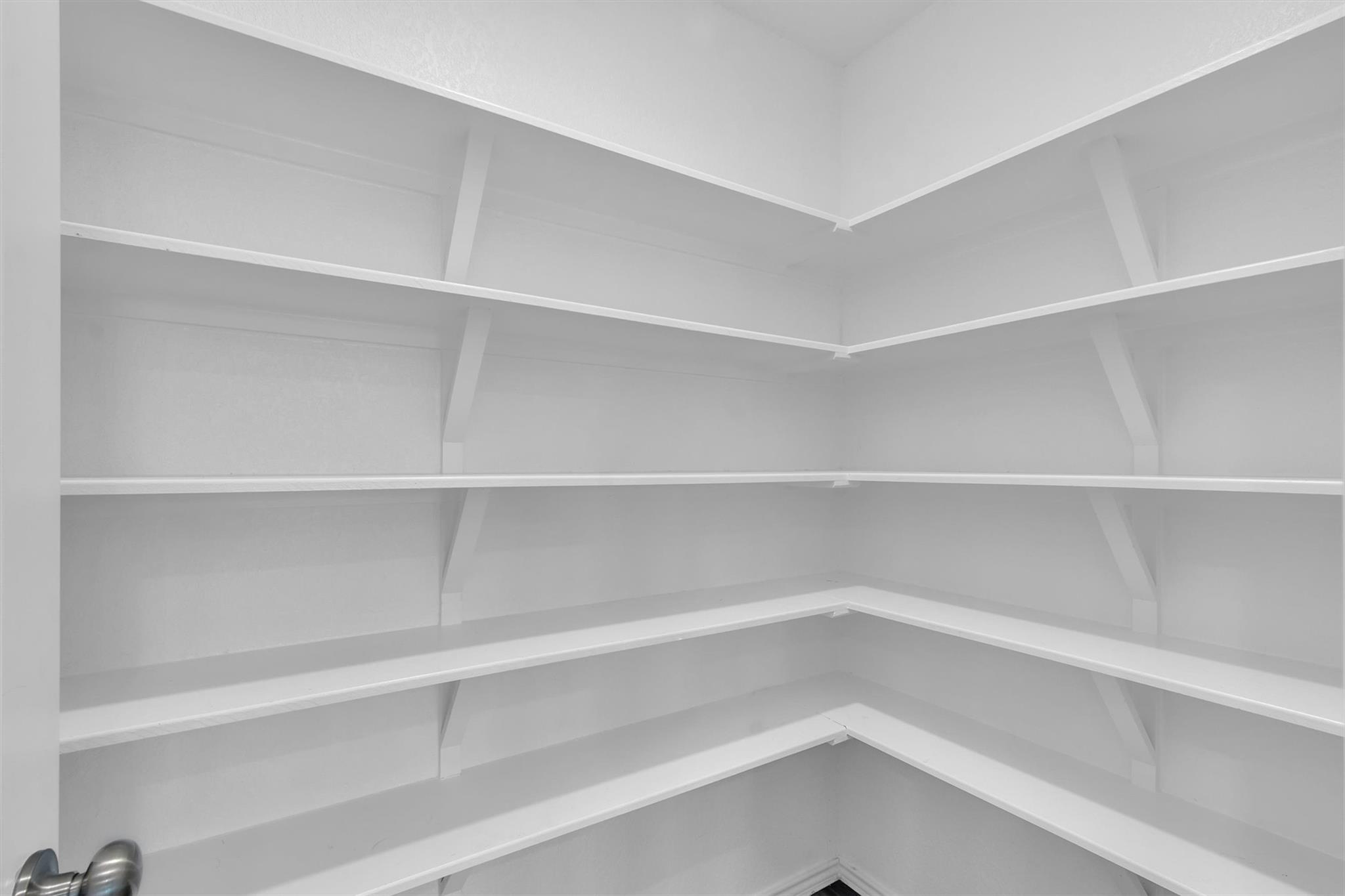 607 Bluejack Way, Hutto, TX 78634