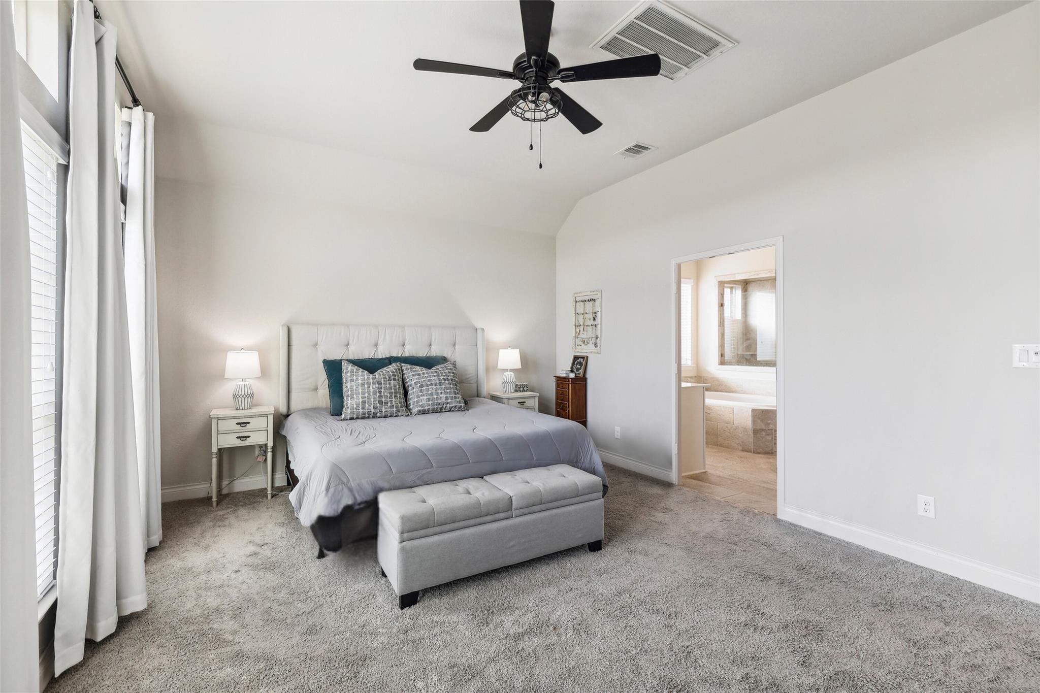 120 Krupp Ave, Liberty Hill, TX 78642