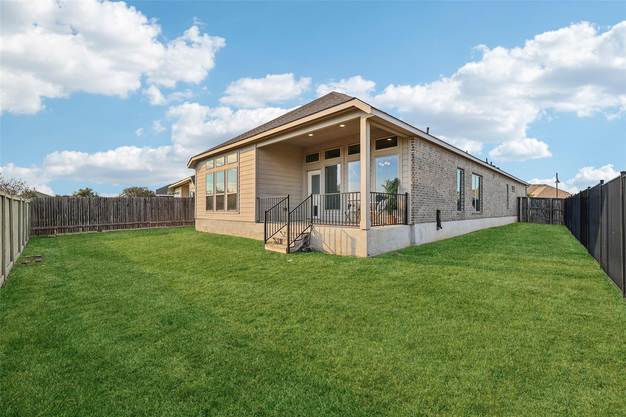 120 Krupp Ave, Liberty Hill, TX 78642