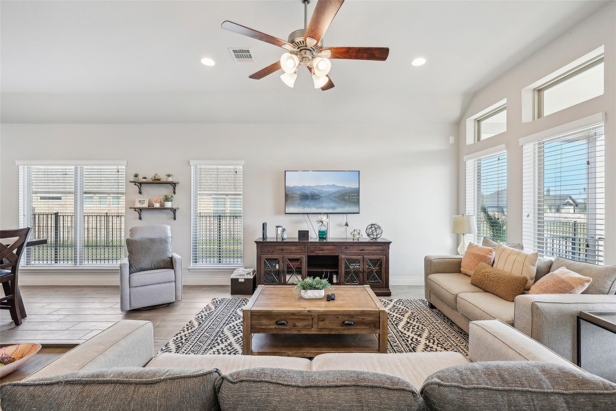 120 Krupp Ave, Liberty Hill, TX 78642