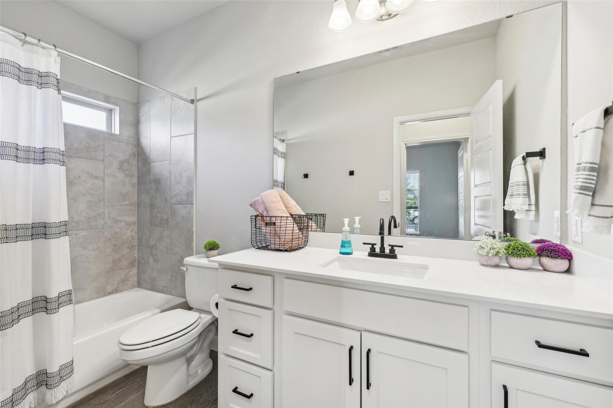 120 Krupp Ave, Liberty Hill, TX 78642